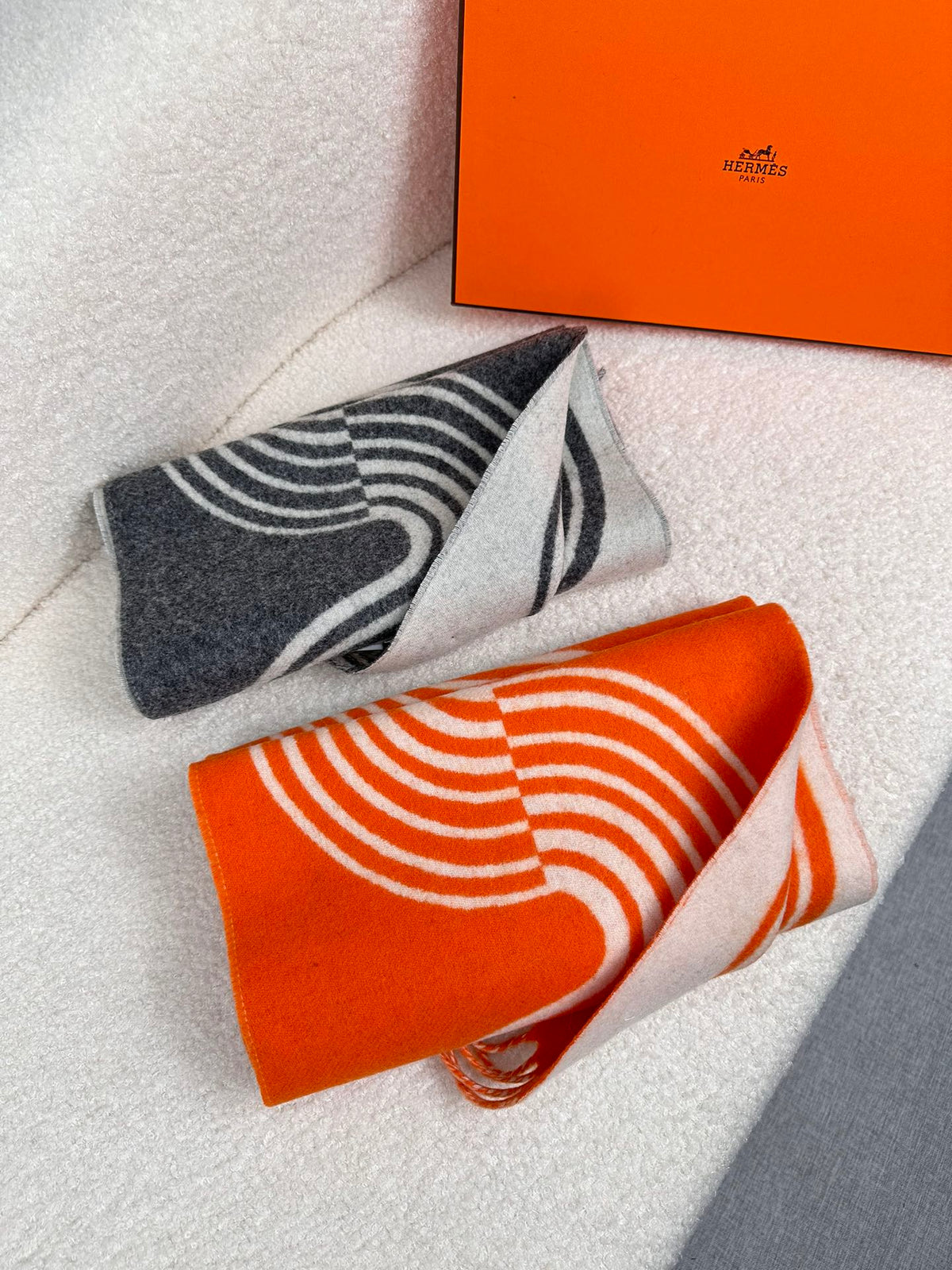 velvet minimalist Scarf for men - alternate angle view 10