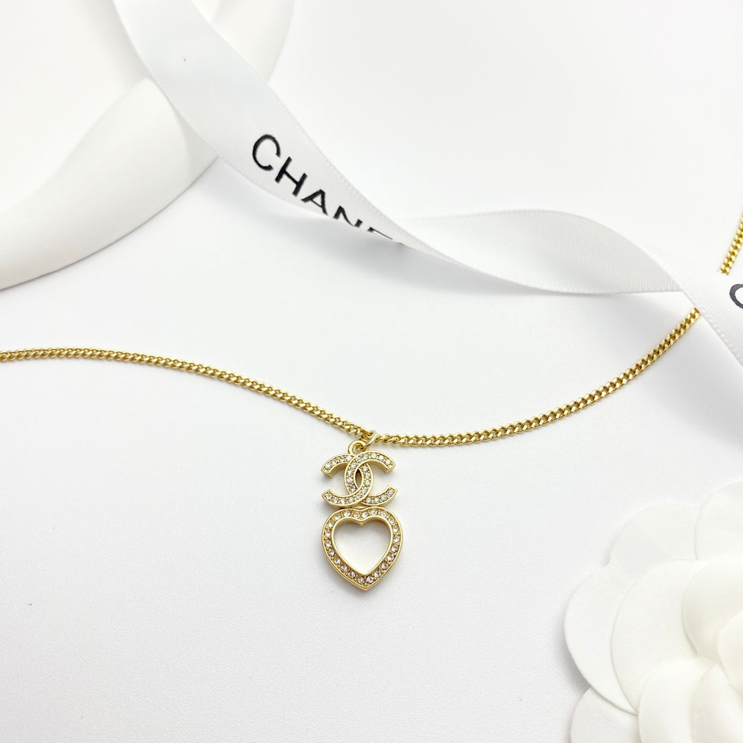 heart Necklace for women - alternate angle view 5