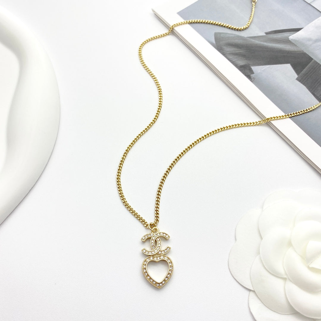 heart Necklace for women - alternate angle view 3