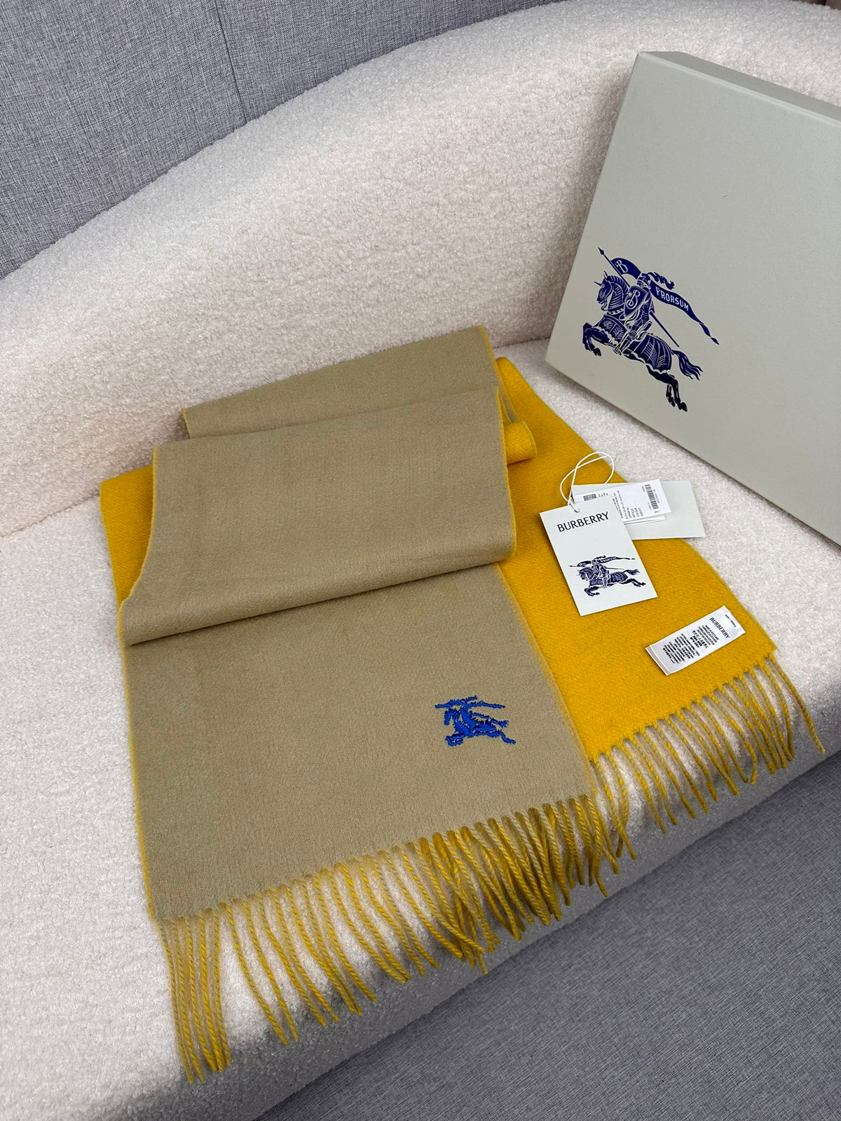 velvet minimalist Scarf for men - alternate angle view 8