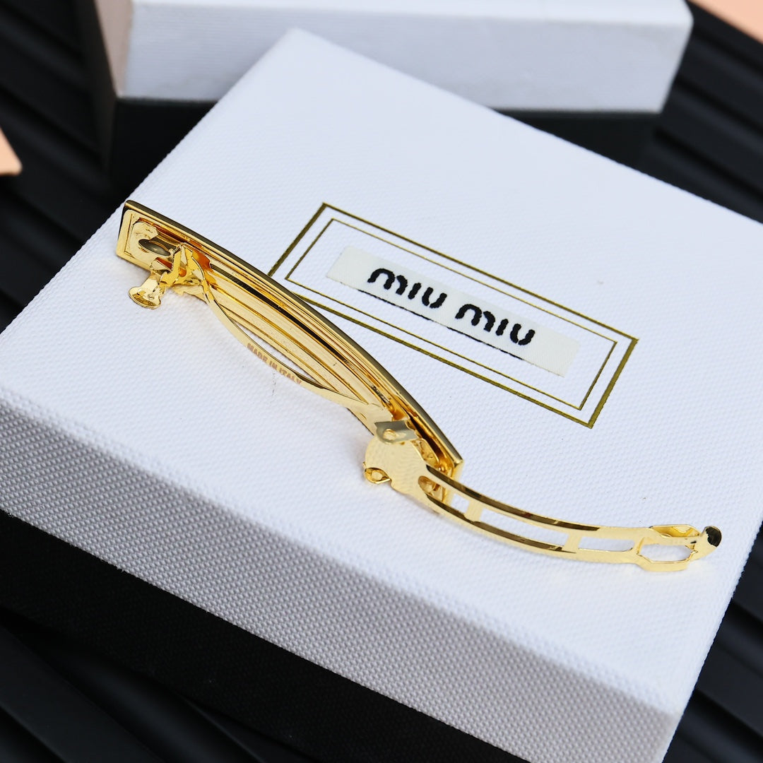 enamel minimalist Hair Clip for women - alternate angle view 5