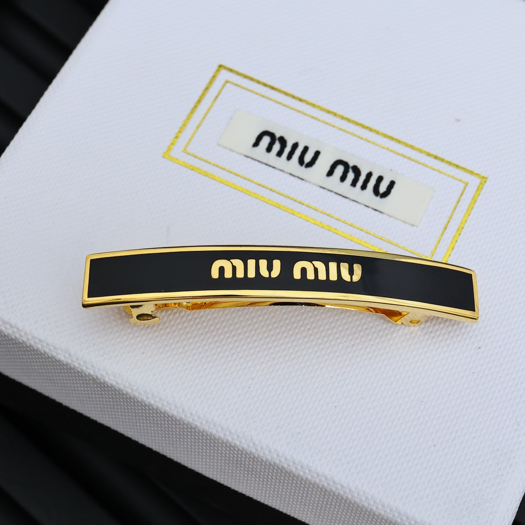 enamel minimalist Hair Clip for women - alternate angle view 4