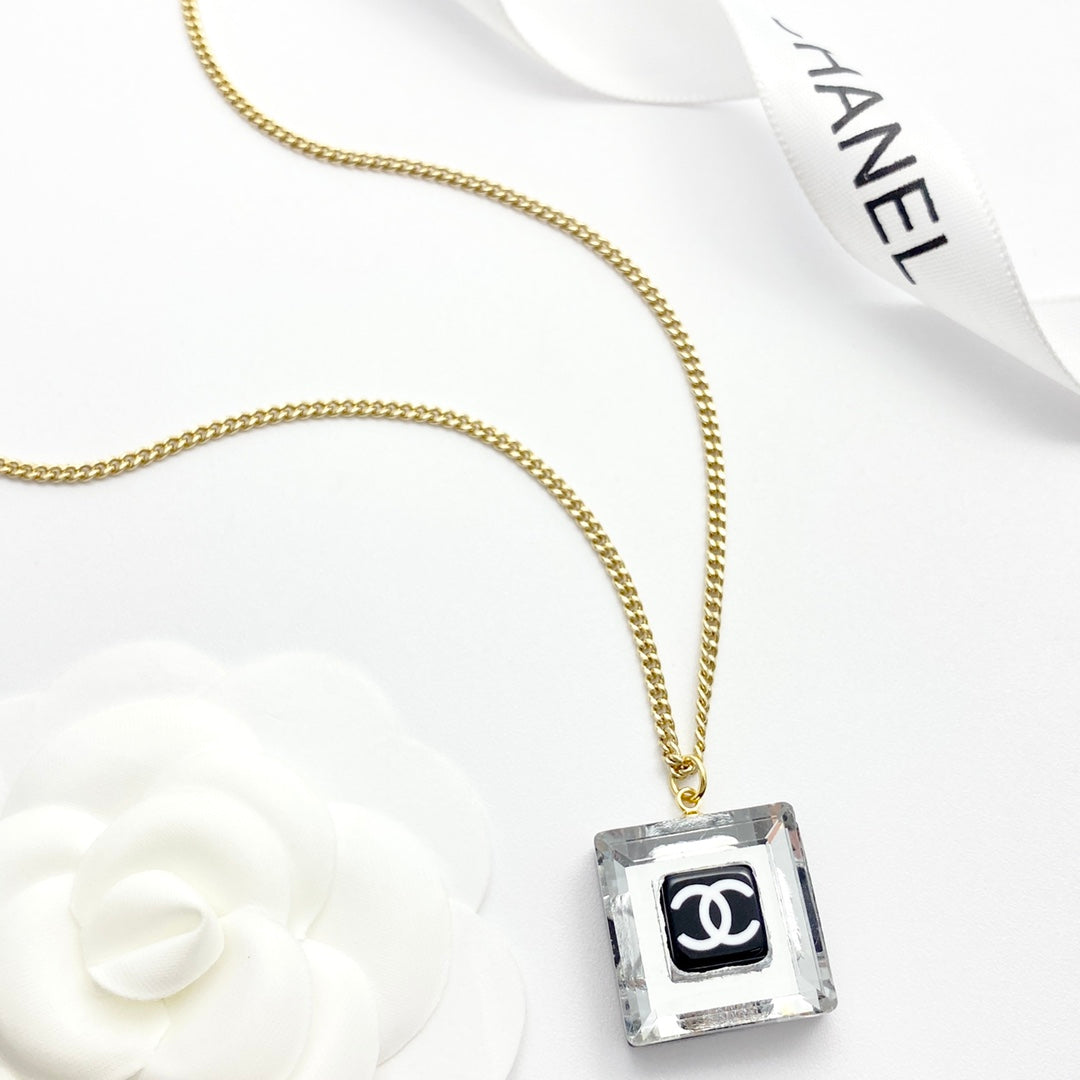 acrylic elegant Necklace for women - alternate angle view 6