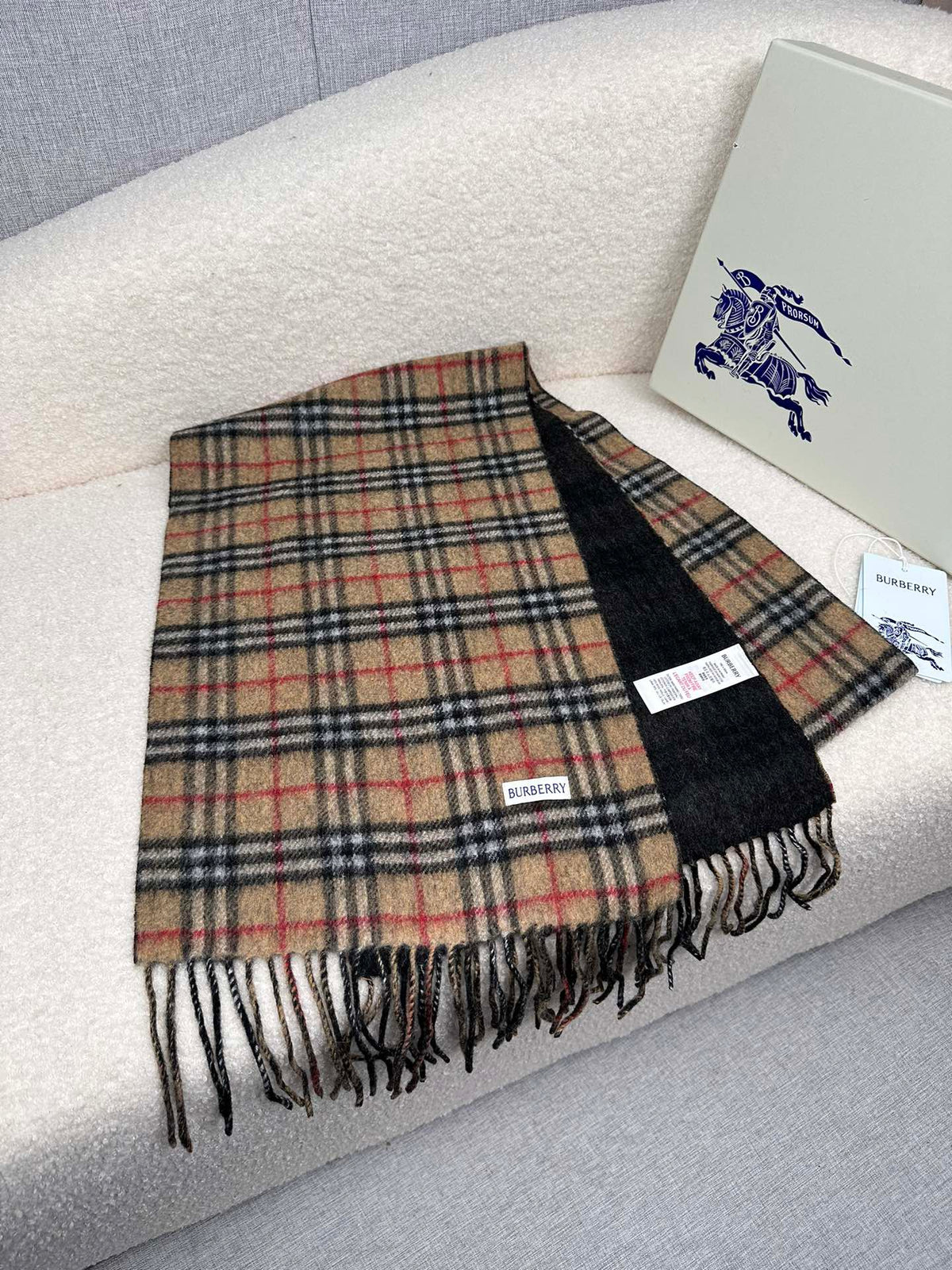 velvet luxury Scarf for men - alternate angle view 3