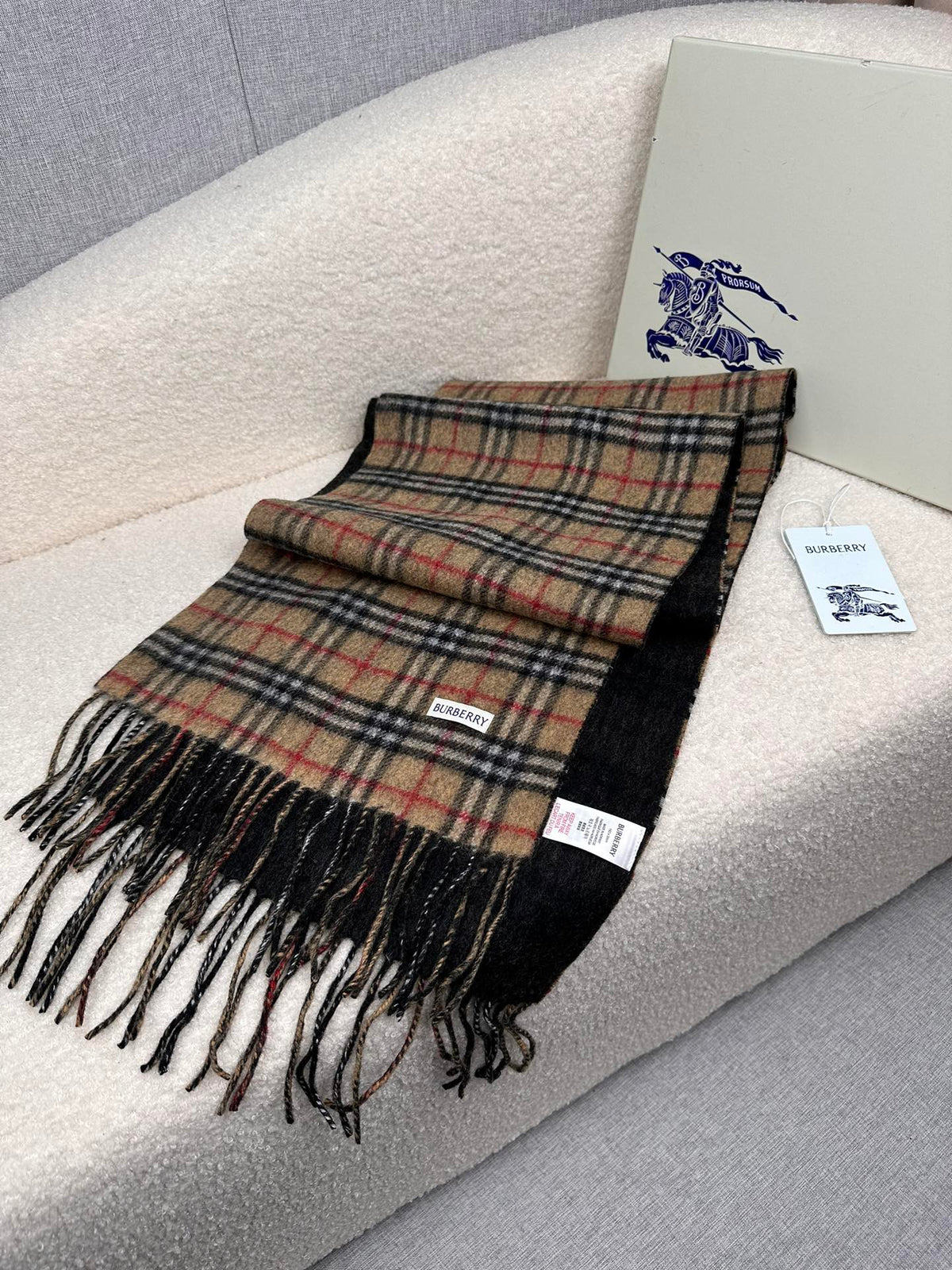 velvet luxury Scarf for men - alternate angle view 4