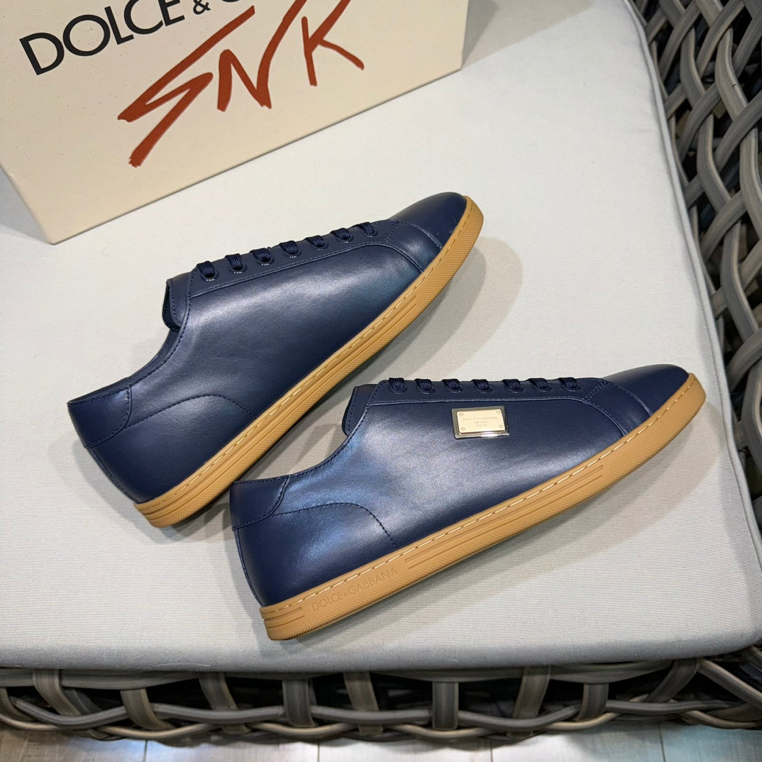 Dolce & Gabbana DG Men's Casual Sneakers with Signature Metal Buckle