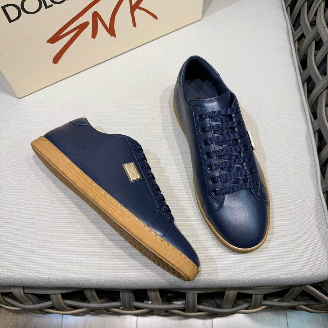 Dolce & Gabbana DG Men's Casual Sneakers with Signature Metal Buckle