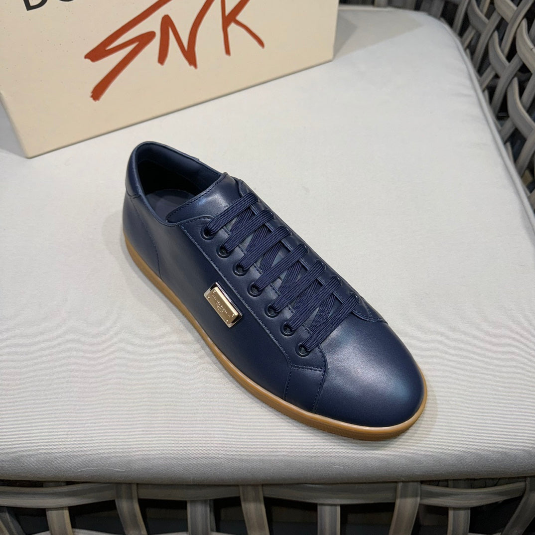 Dolce & Gabbana DG Men's Casual Sneakers with Signature Metal Buckle