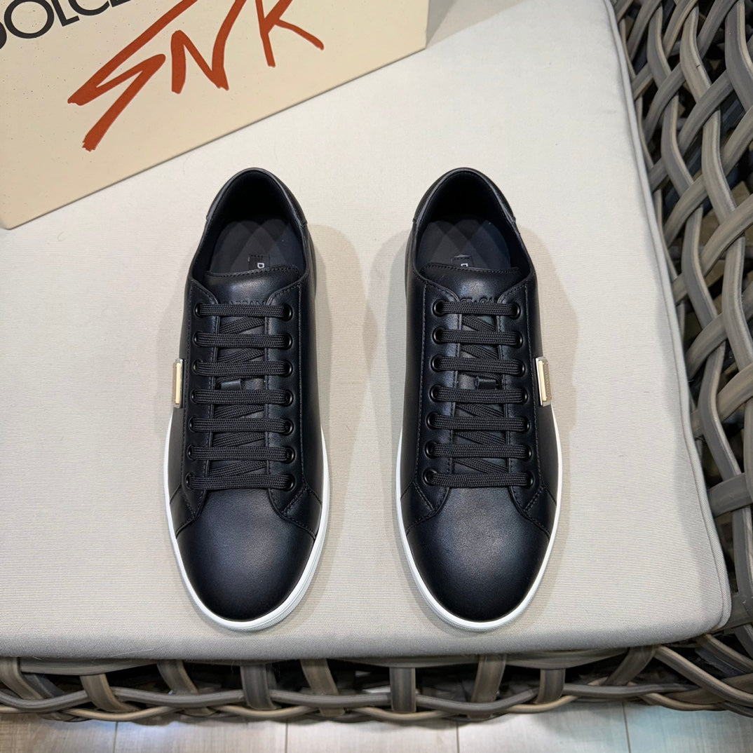 Dolce & Gabbana DG Men's Casual Sneakers with Signature Metal Buckle