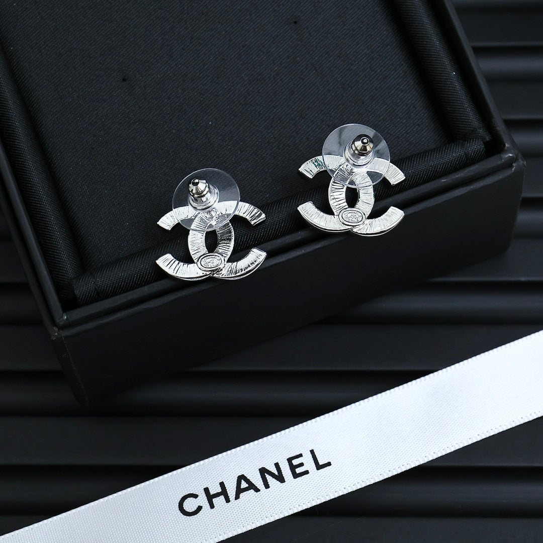 enamel double c Stud Earrings for women - alternate angle view 4