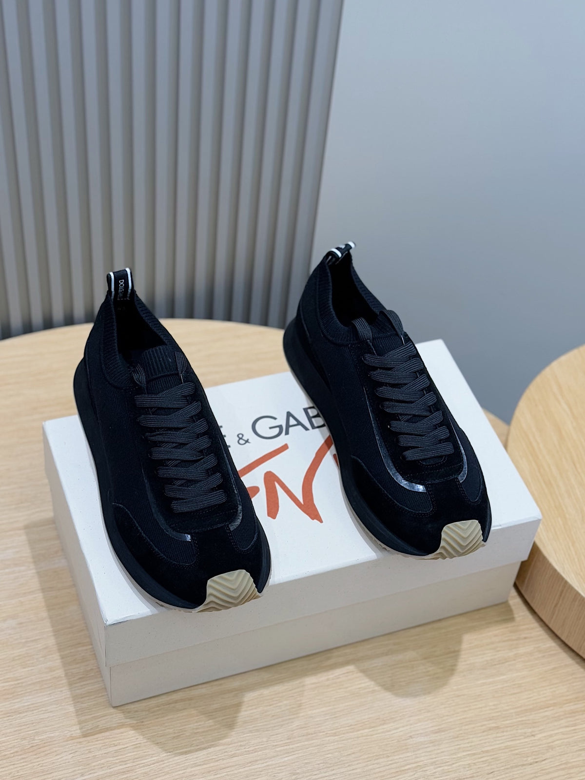 Dolce & Gabbana DG Cushion Mixed-Material Casual Sneakers