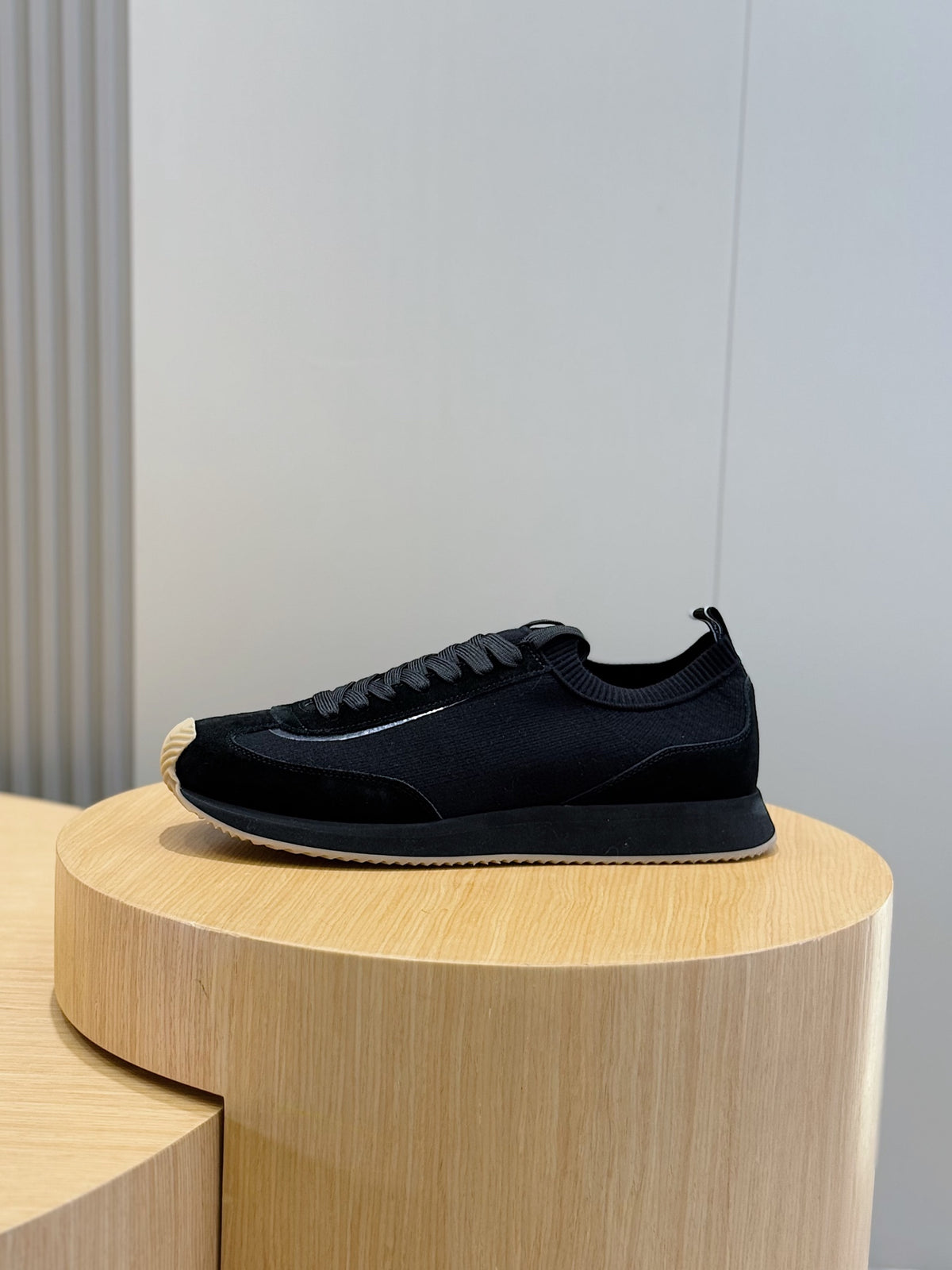 Dolce & Gabbana DG Cushion Mixed-Material Casual Sneakers
