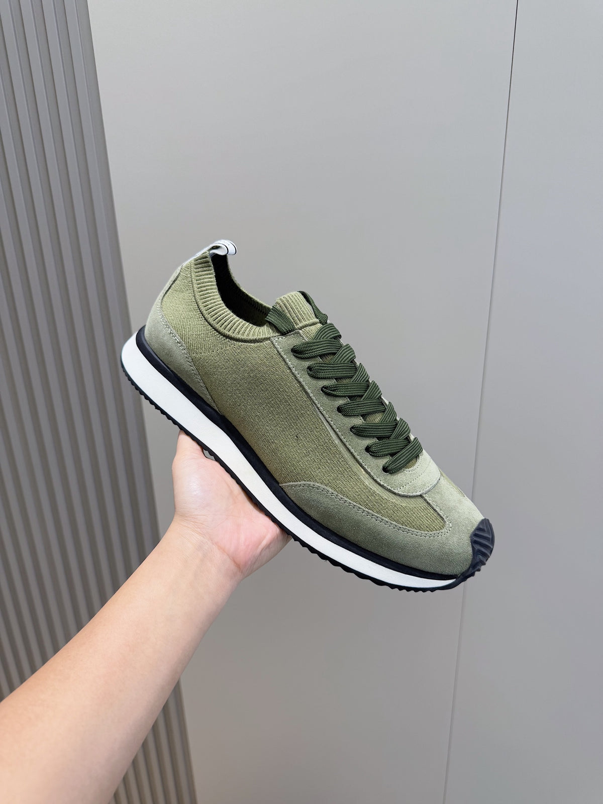 Dolce & Gabbana DG Cushion Mixed-Material Casual Sneakers