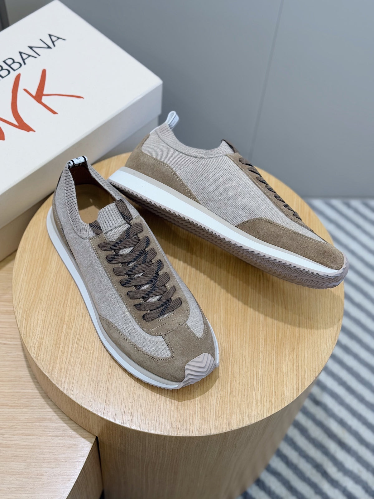 Dolce & Gabbana DG Cushion Mixed-Material Casual Sneakers