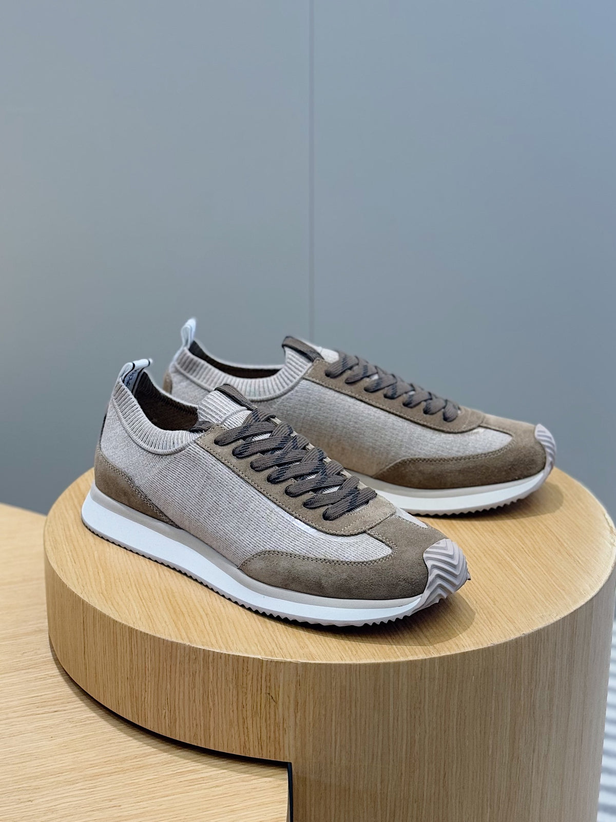 Dolce & Gabbana DG Cushion Mixed-Material Casual Sneakers