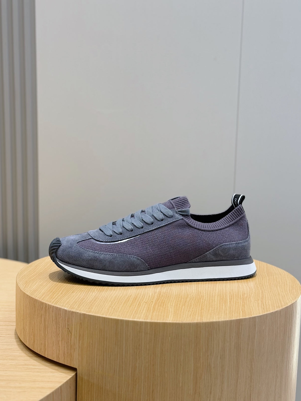Dolce & Gabbana DG Cushion Mixed-Material Casual Sneakers