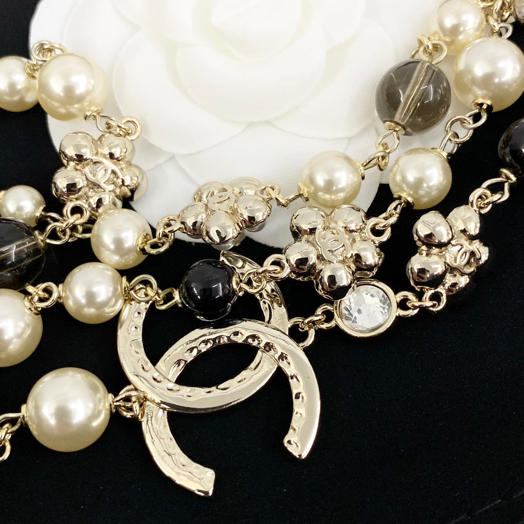 black and white pearl floral Necklace for women - alternate angle view 5