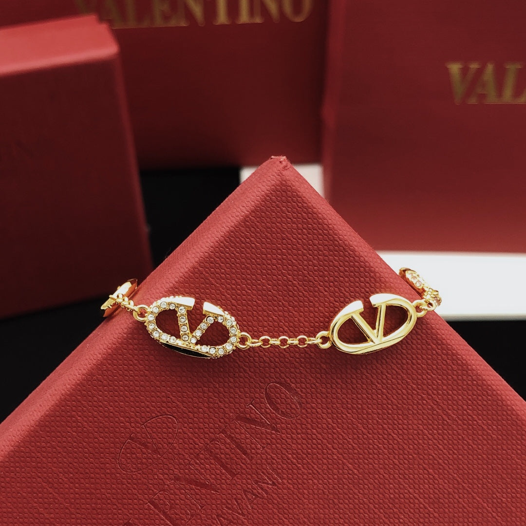 gold brass Bracelet for women - alternate angle view 4