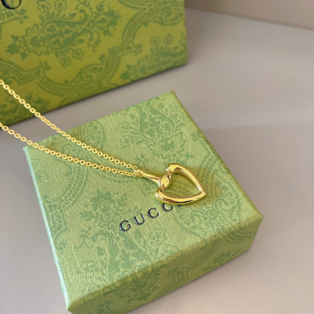 gold heart Pendant for men - alternate angle view 8