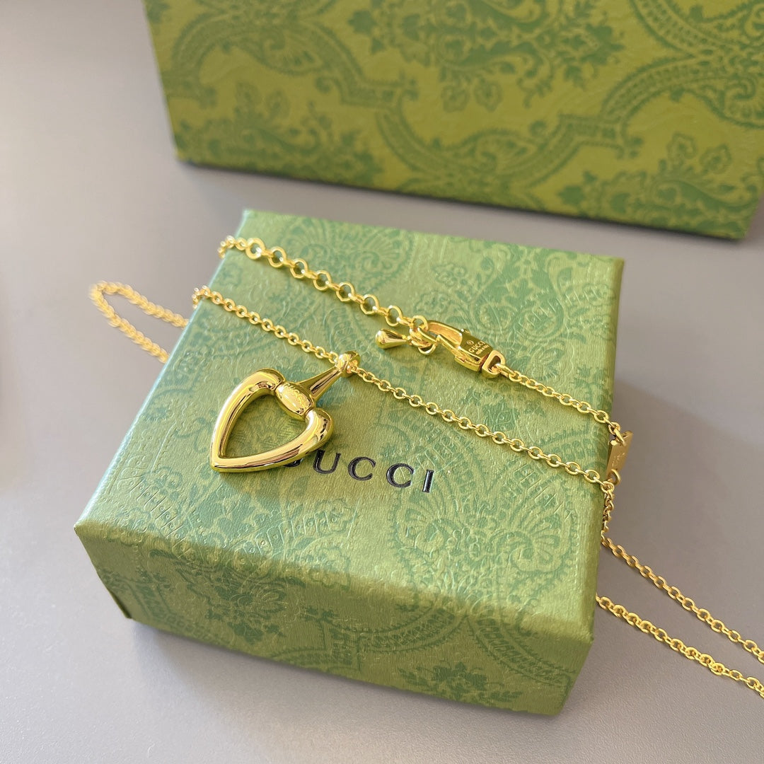 gold heart Pendant for men - alternate angle view 7