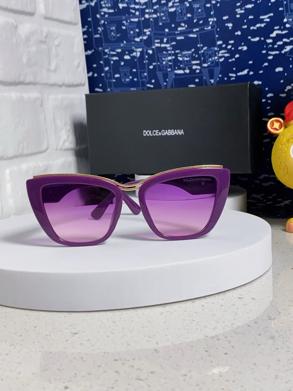 sun Sunglasses for men - alternate angle view 2