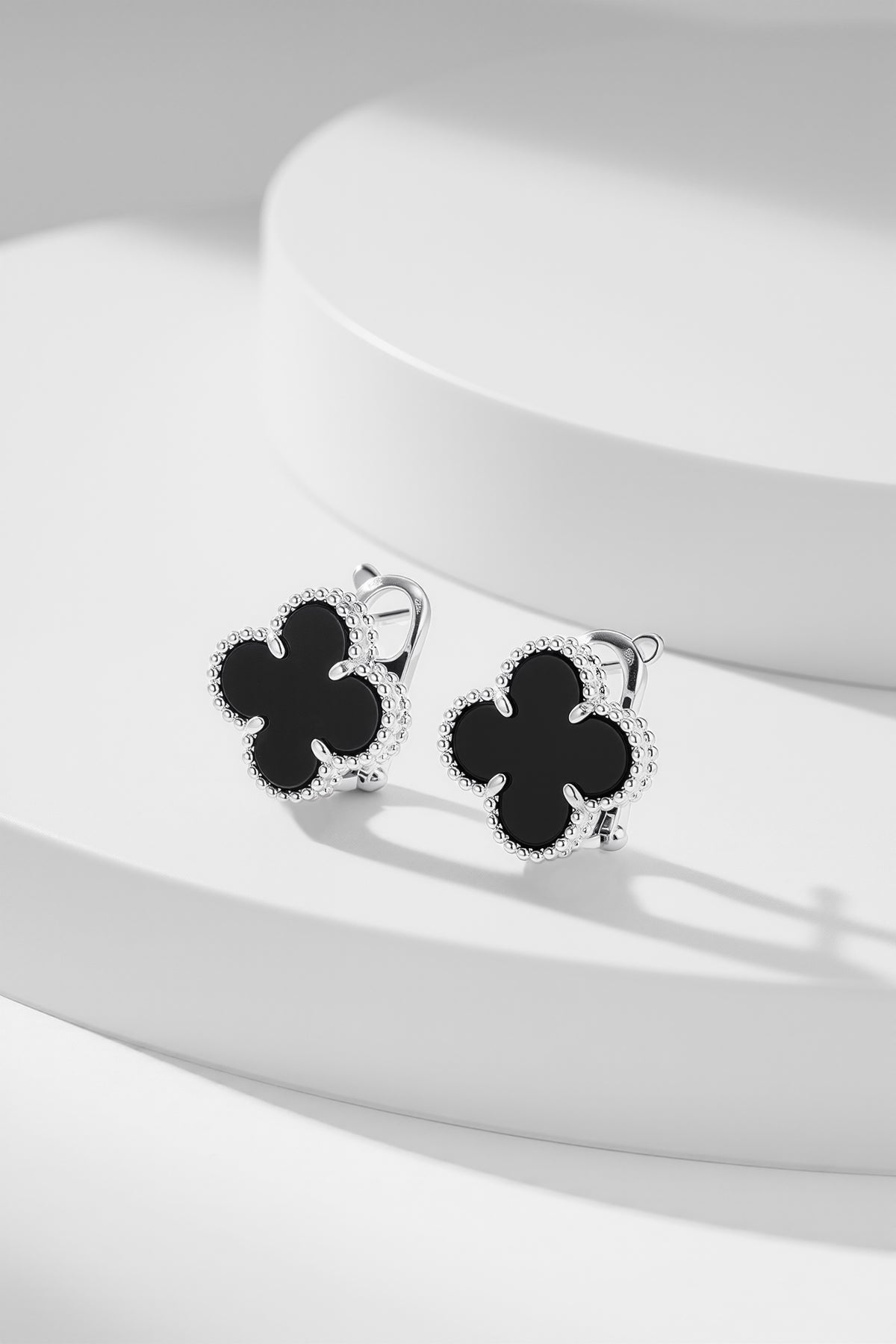 clover fashion accessory for women - alternate angle view 2