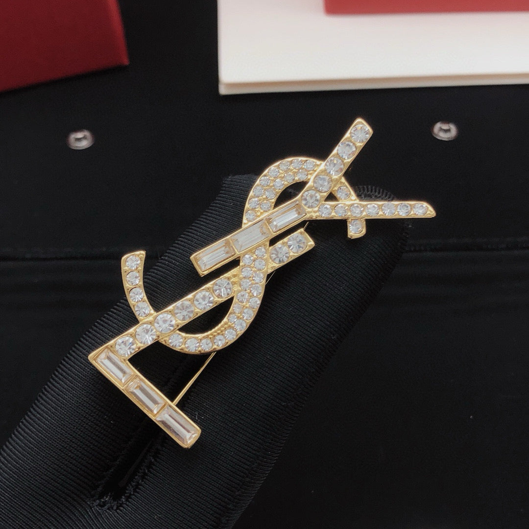yellow brass Brooch for women - alternate angle view 2