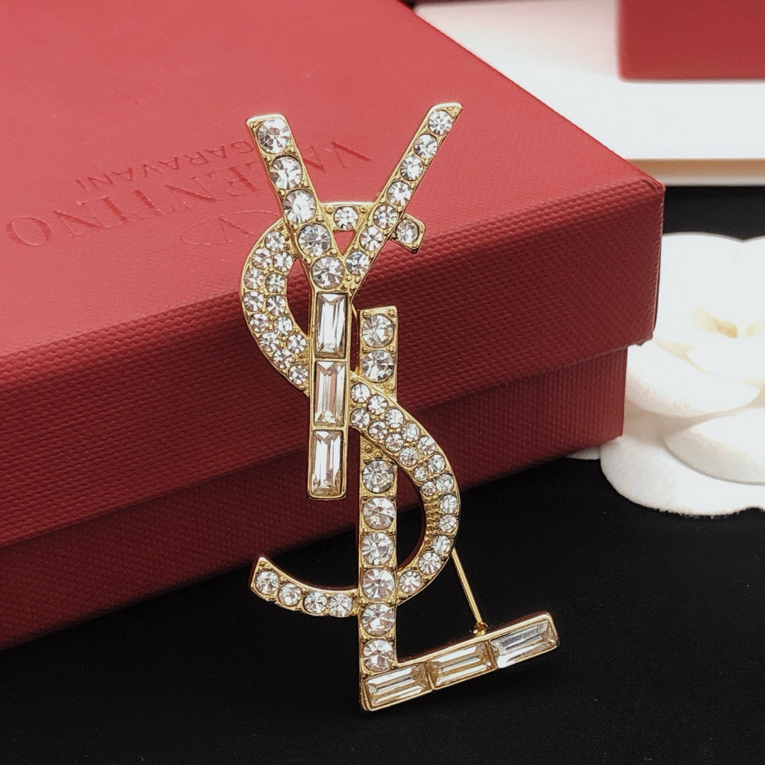 yellow brass Brooch for women - alternate angle view 4