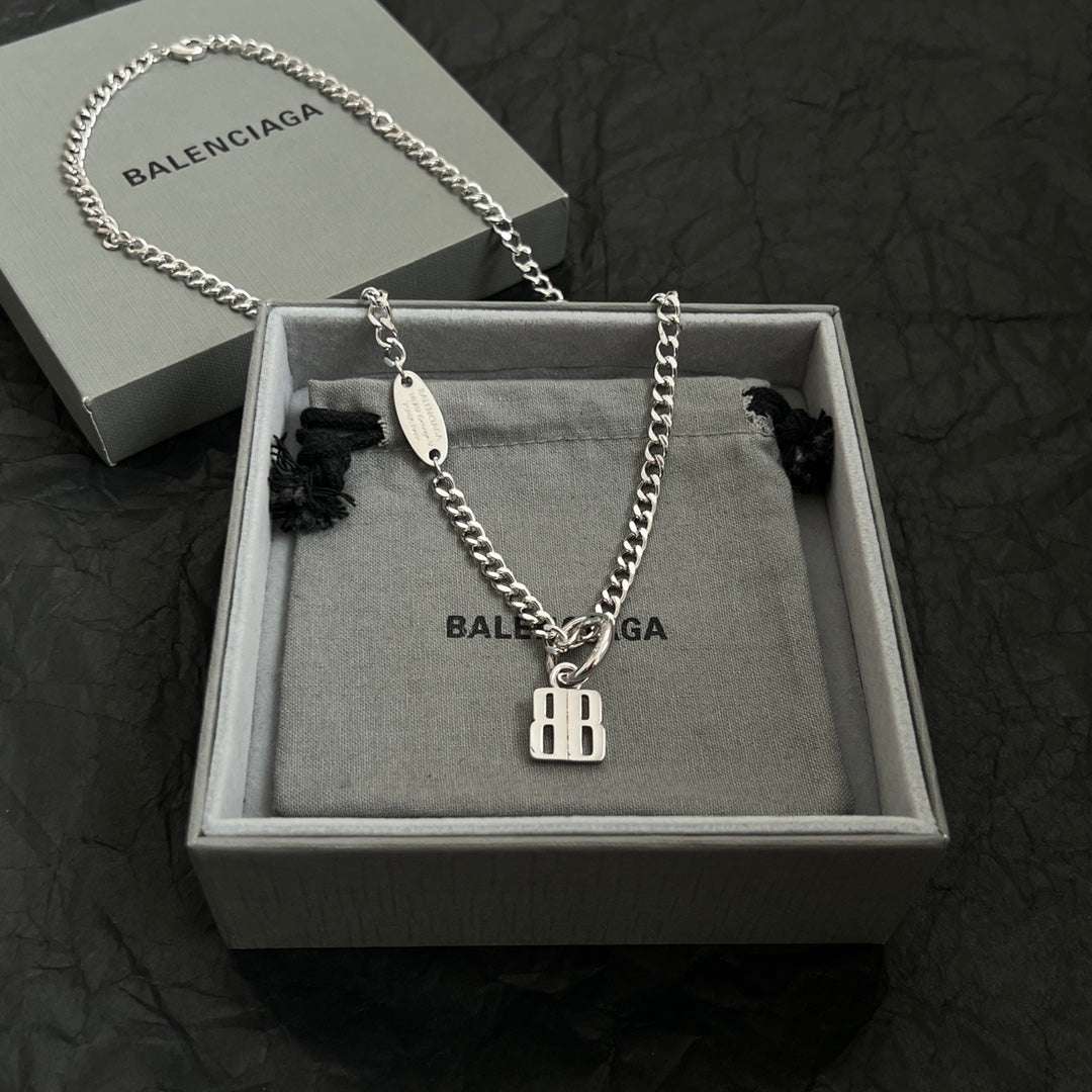 beige luxury Necklace for women - product detail view