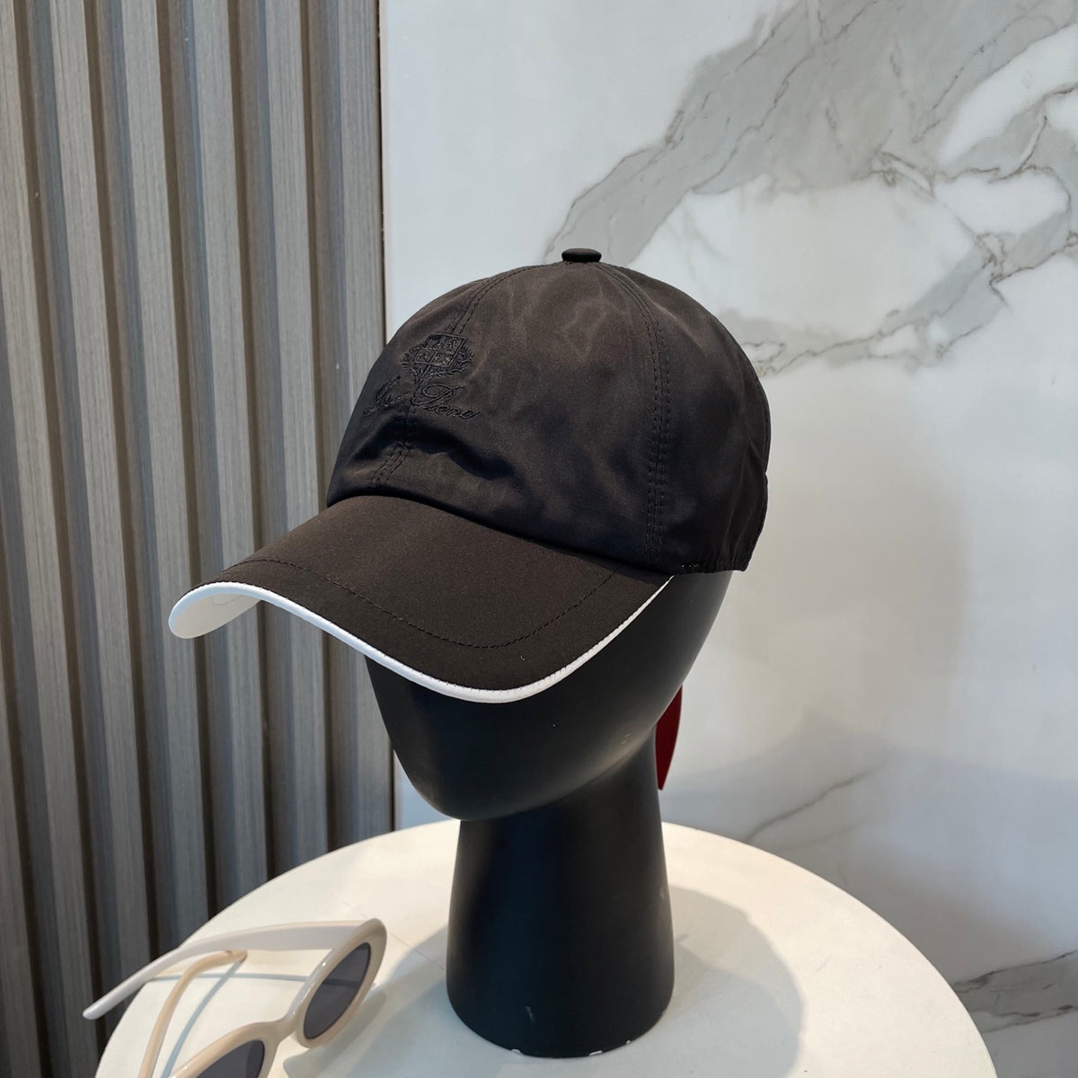 luxury Baseball Cap for women - product detail view