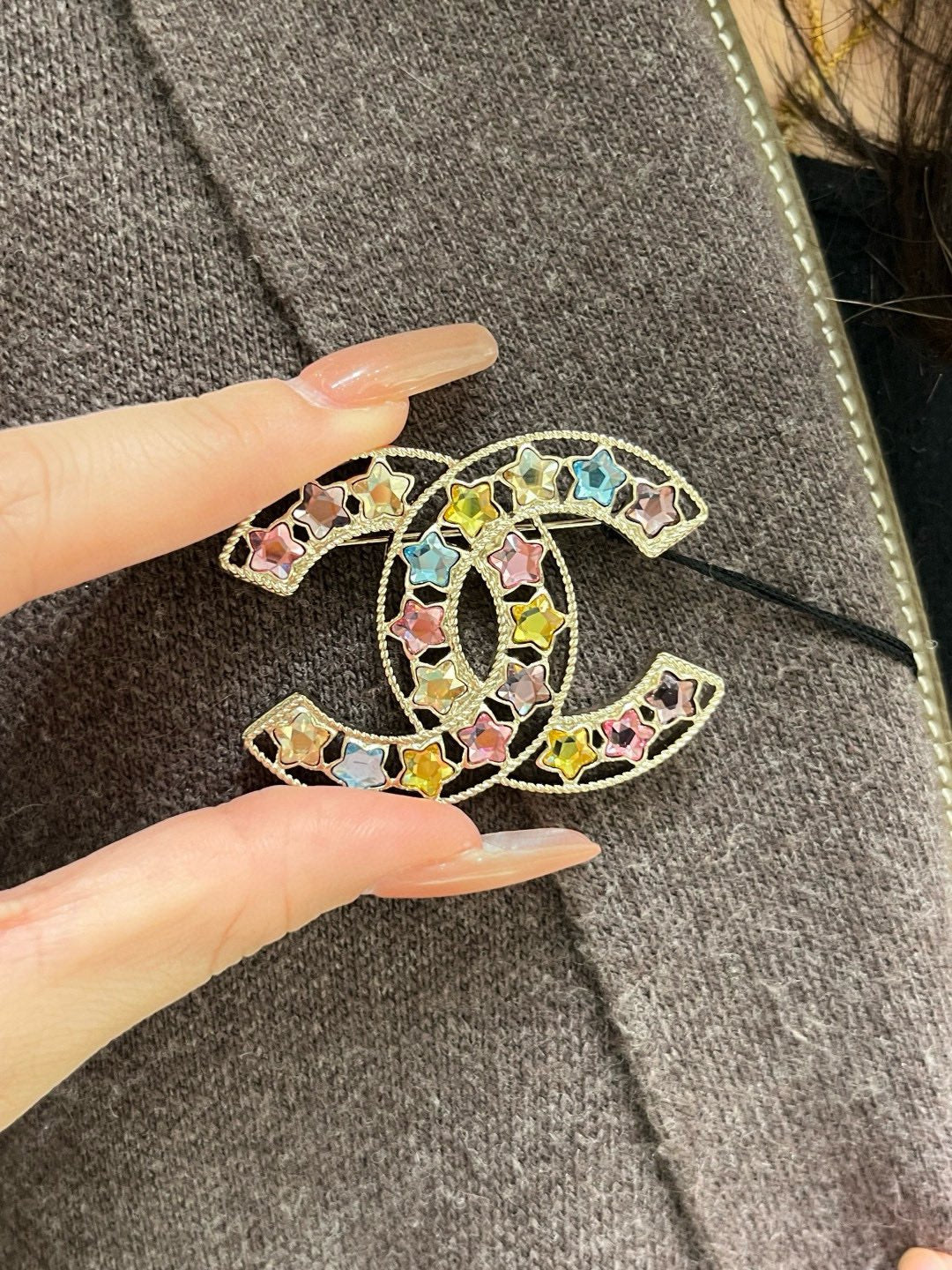 light gold crystal star Brooch for women - alternate angle view 4