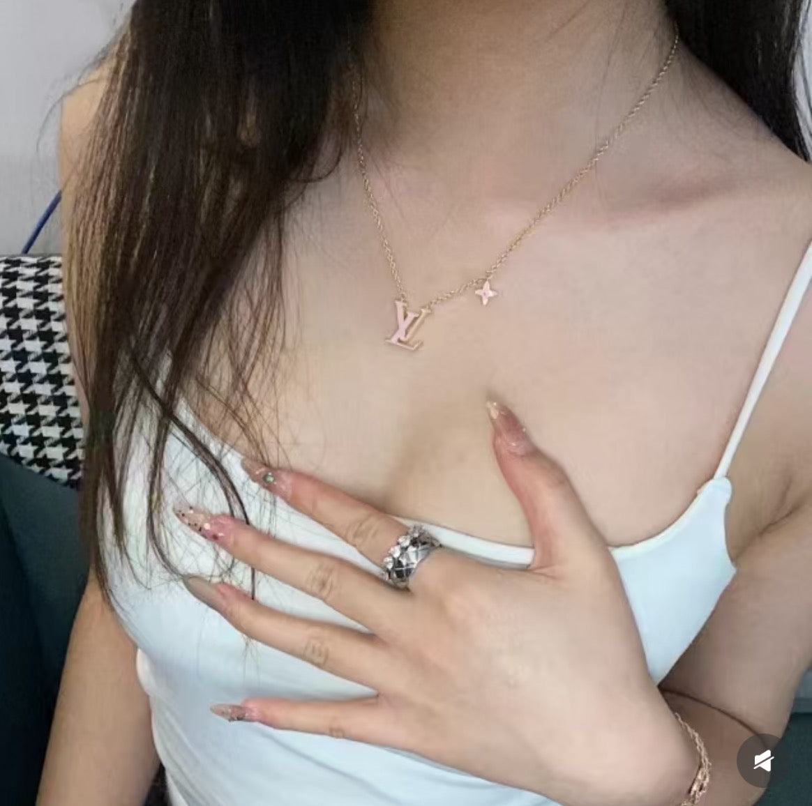pink elegant Jewelry Set for women - alternate angle view 8