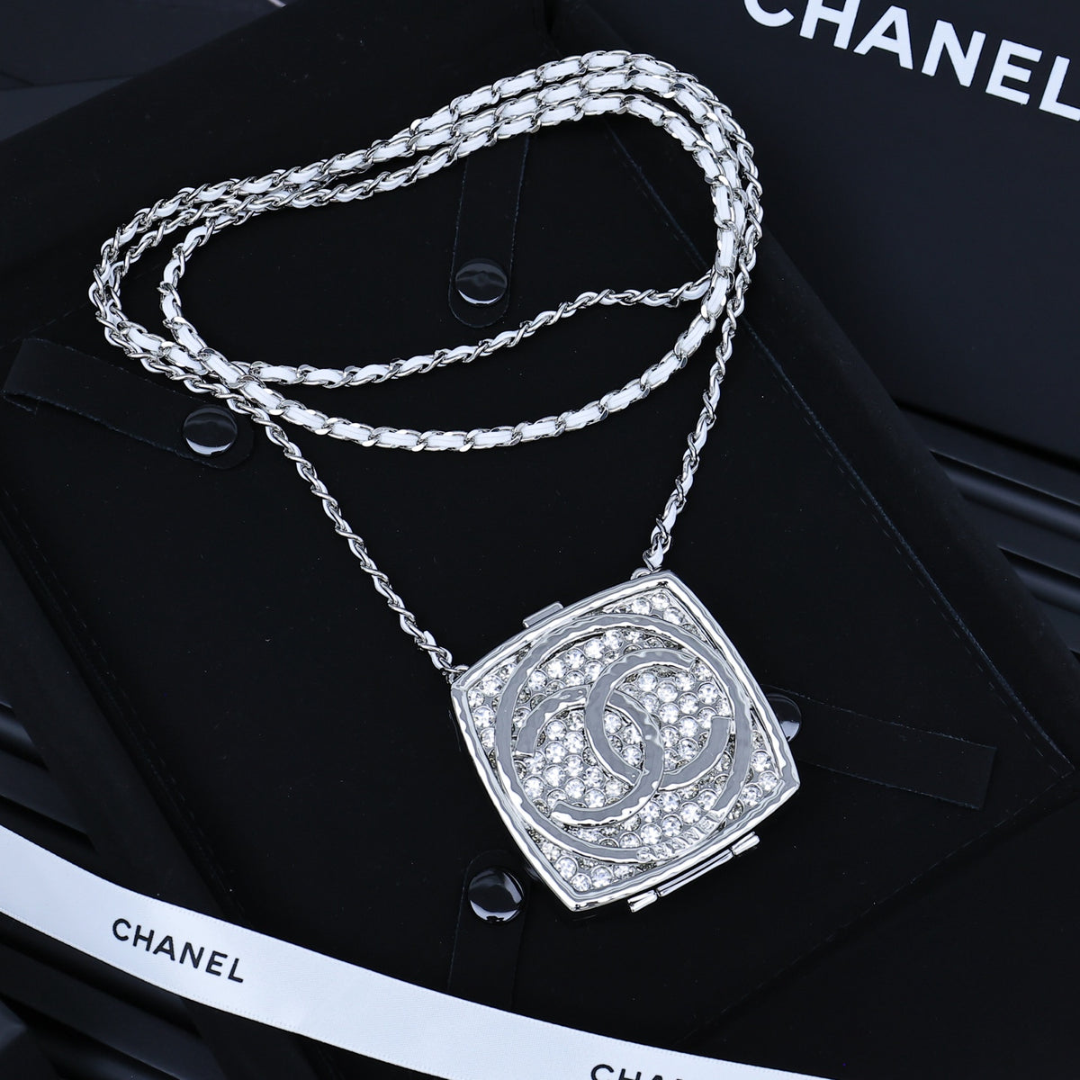 pink crystal stylish fashion accessory for women - alternate angle view 5