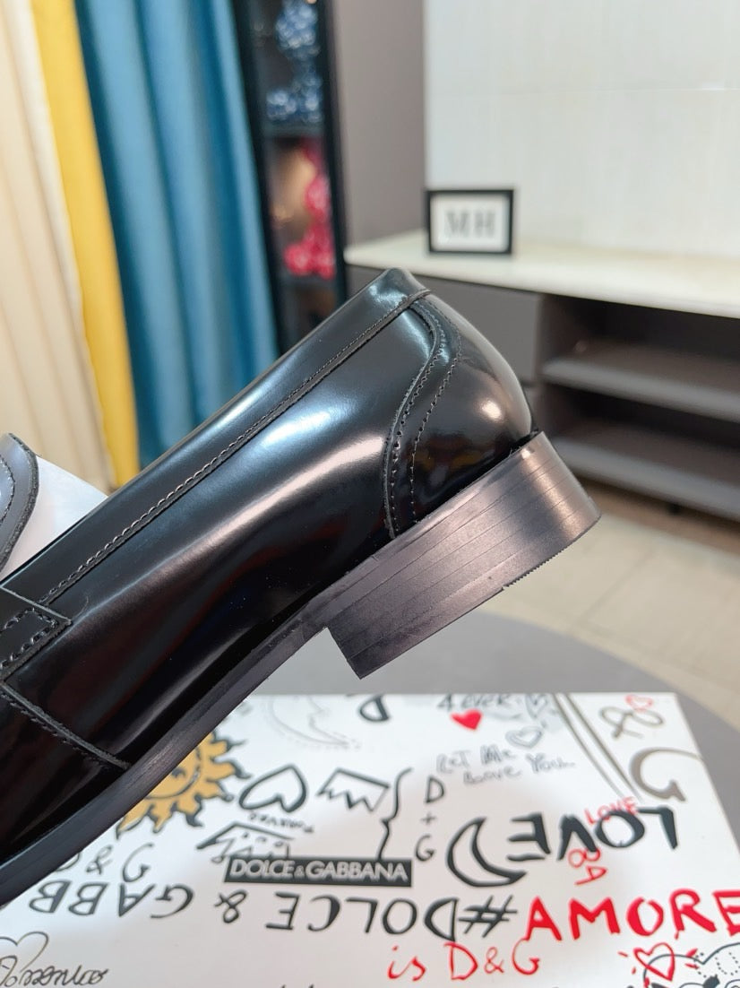 Dolce & Gabbana DG Men's Dress Shoes in Premium Calfskin