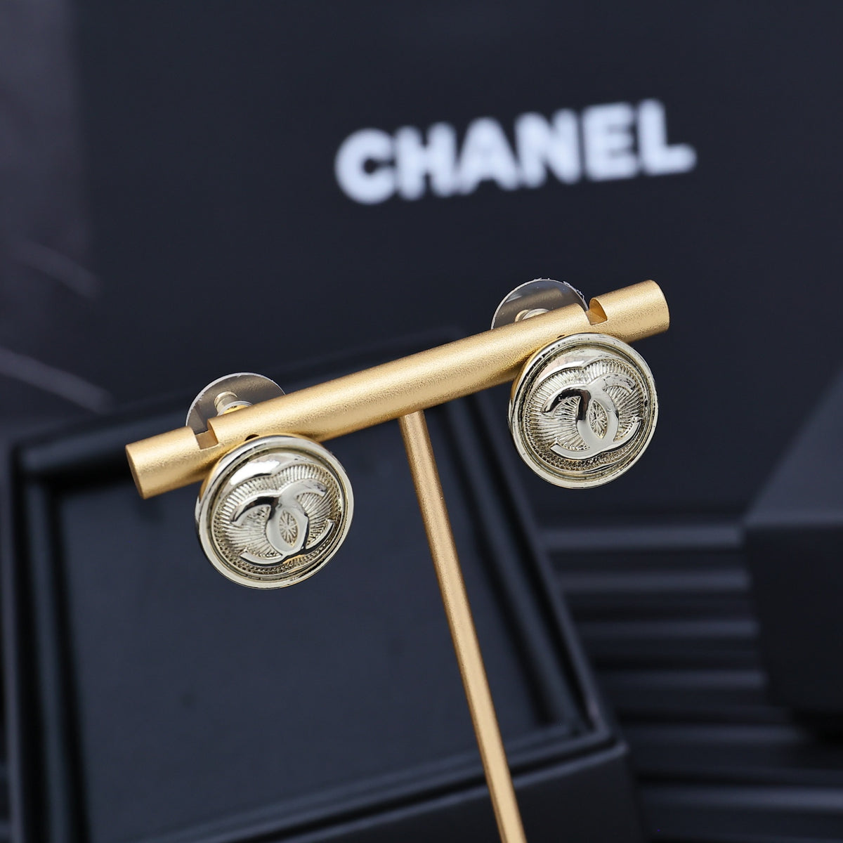floral Stud Earrings for women - alternate angle view 4