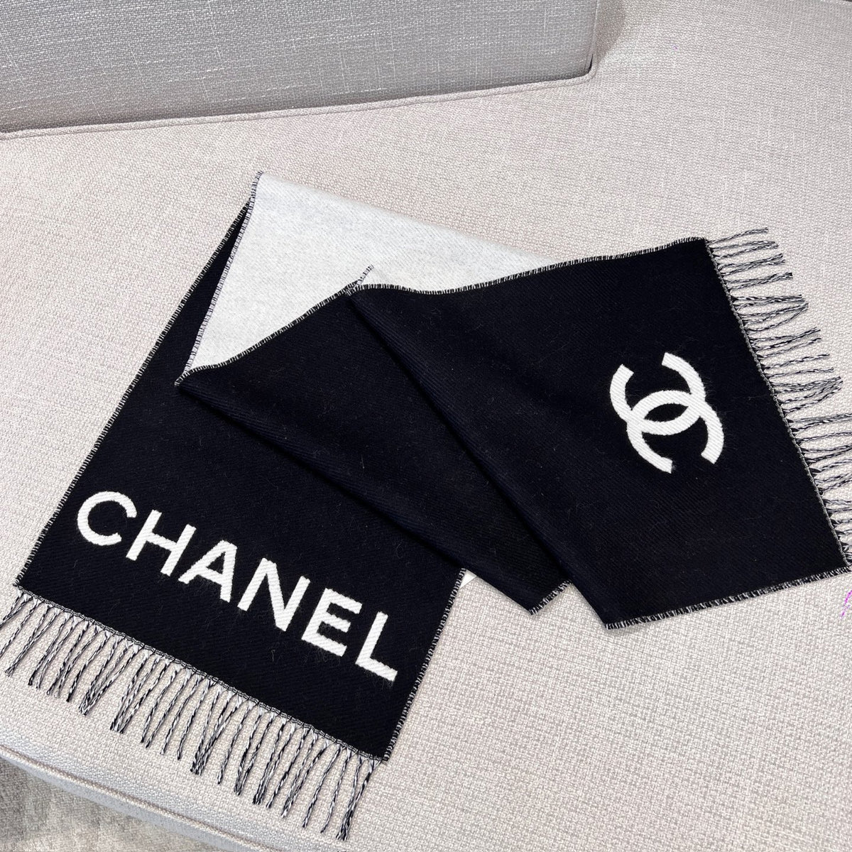 black and white velvet elegant fashion accessory for women - alternate angle view 3