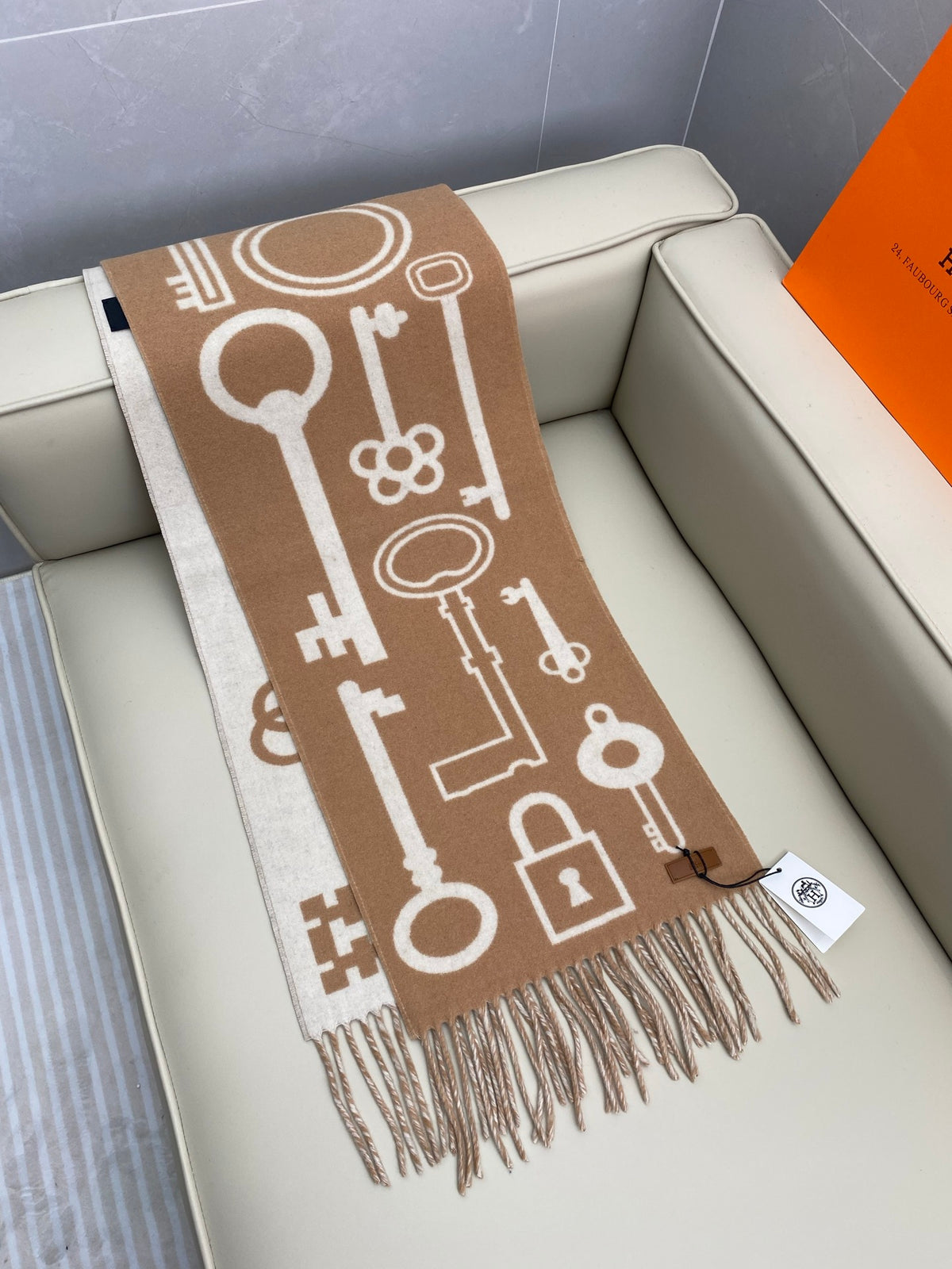 velvet key Scarf for women - alternate angle view 5