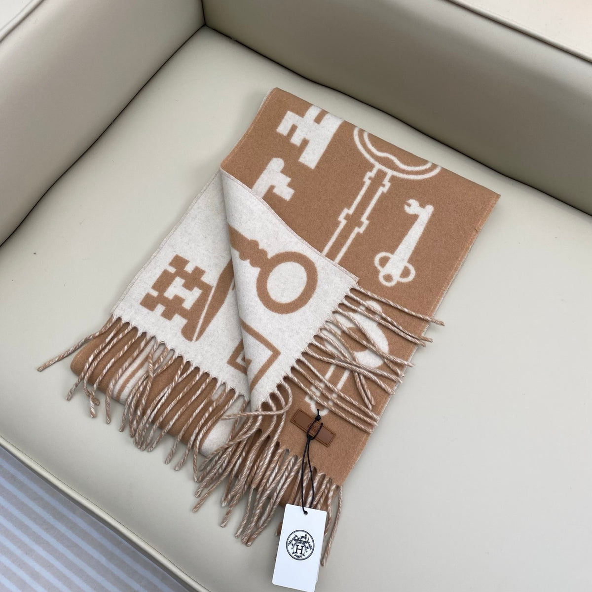 velvet key Scarf for women - alternate angle view 3
