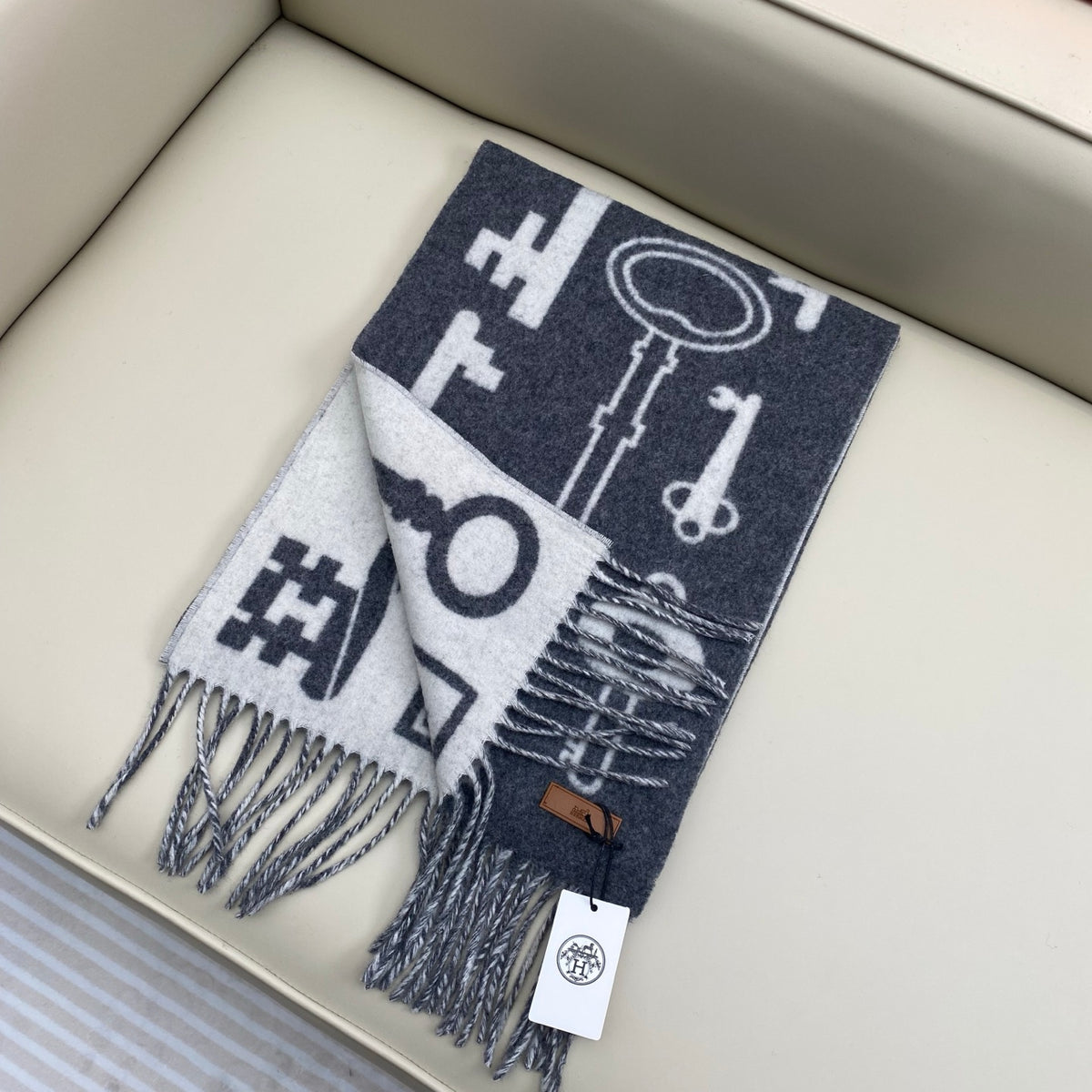 velvet key Scarf for women - alternate angle view 3