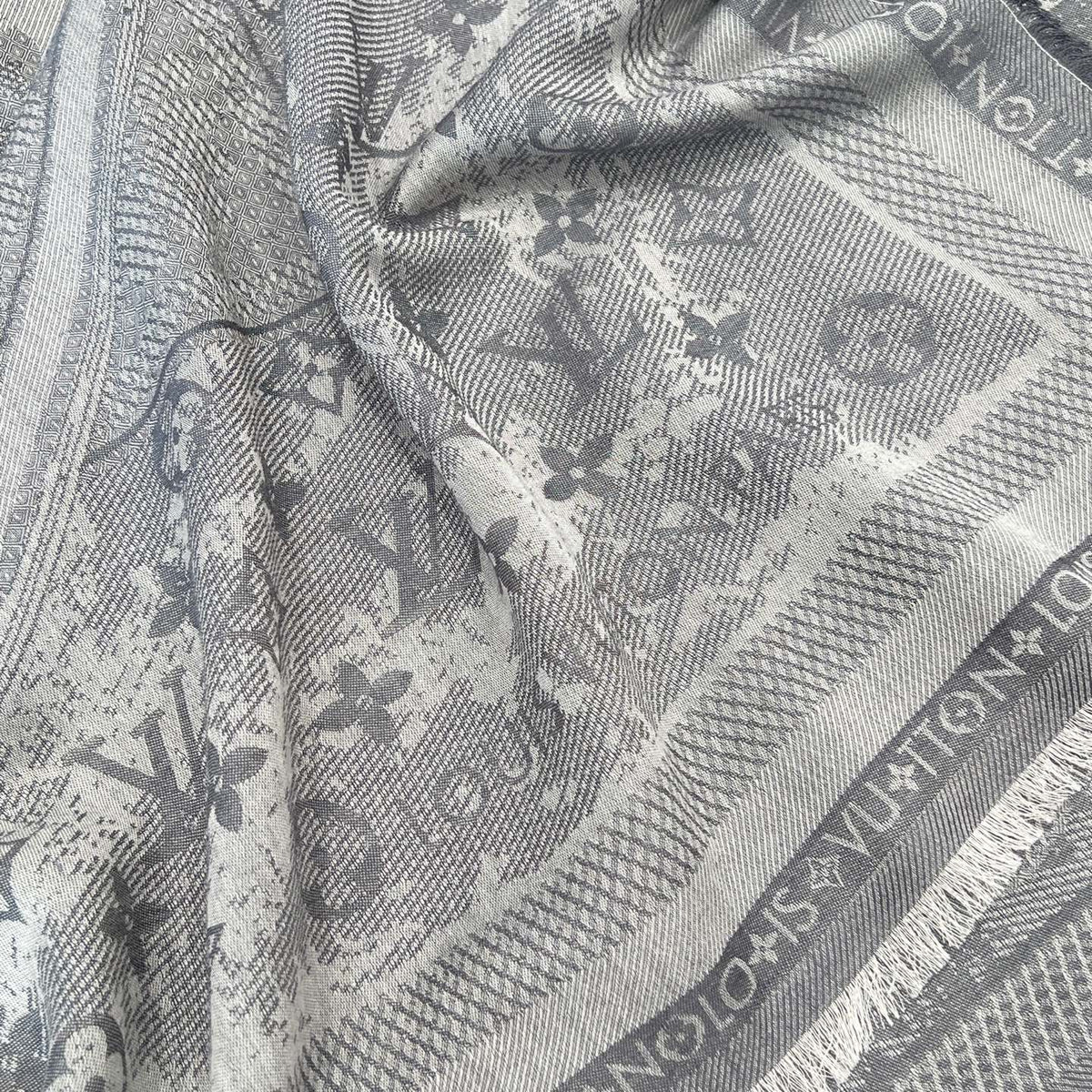 gray wool vintage Shawl for women - alternate angle view 3