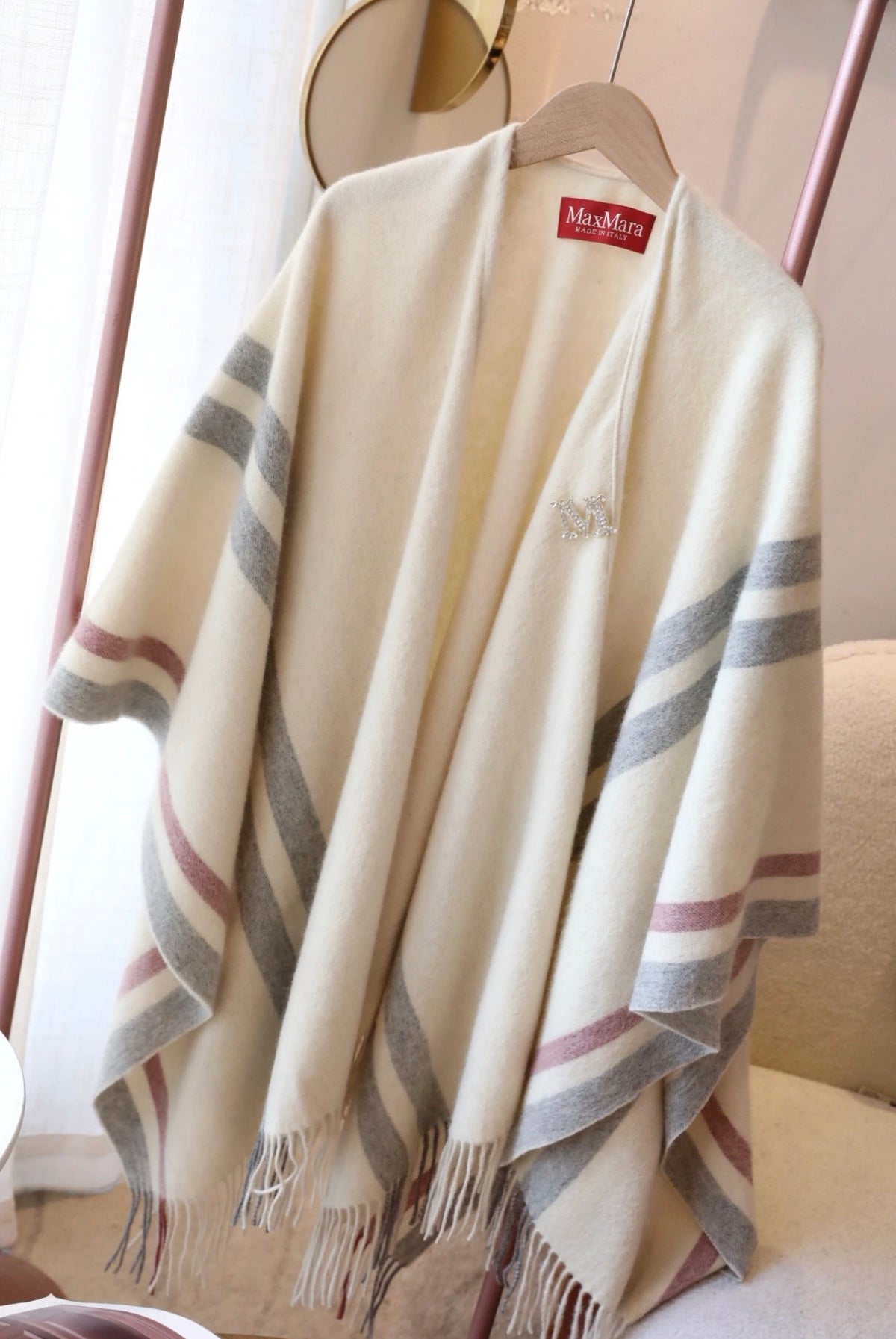 wool handmade Shawl for women - alternate angle view 4
