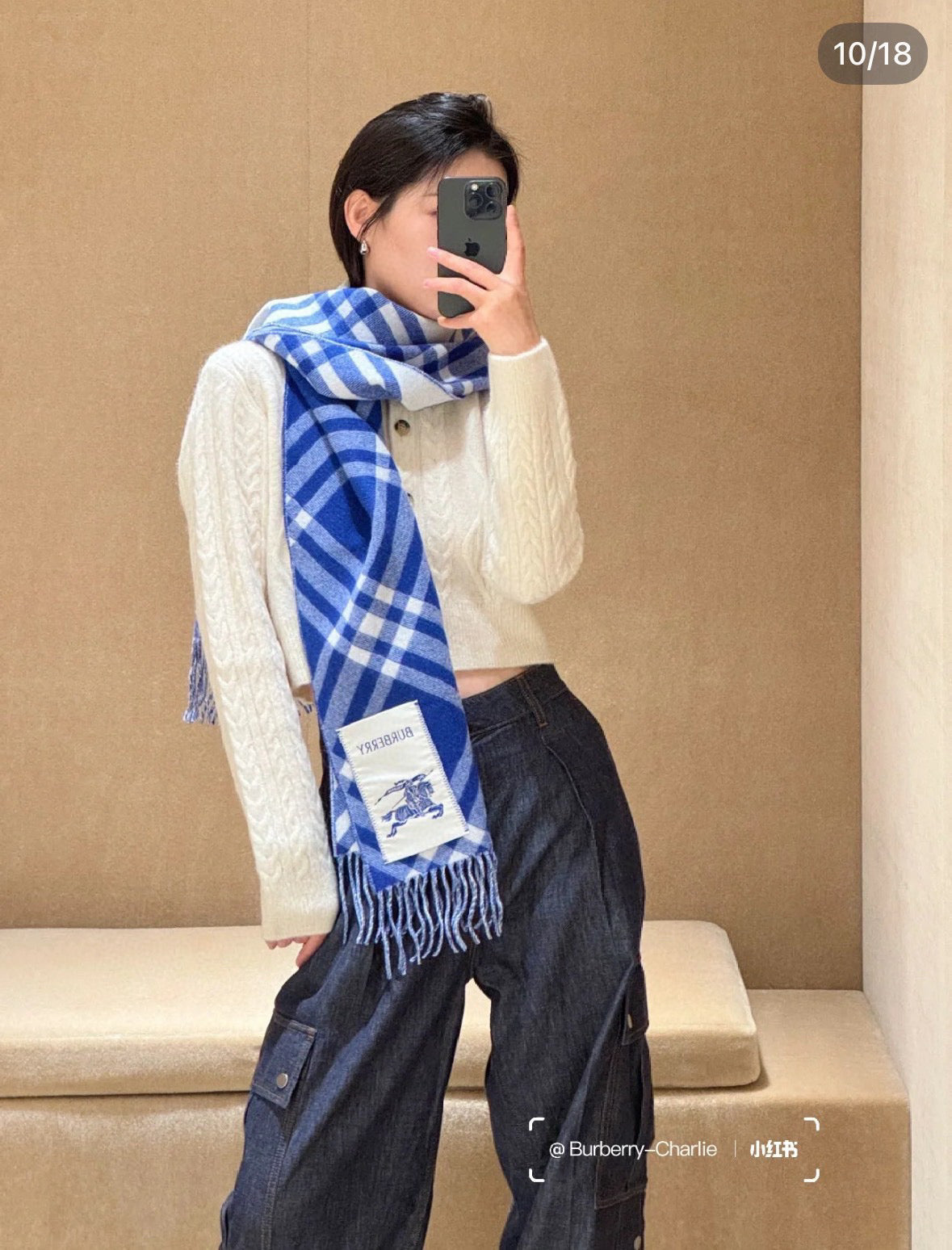 two-tone velvet tassel Scarf for men - product detail view