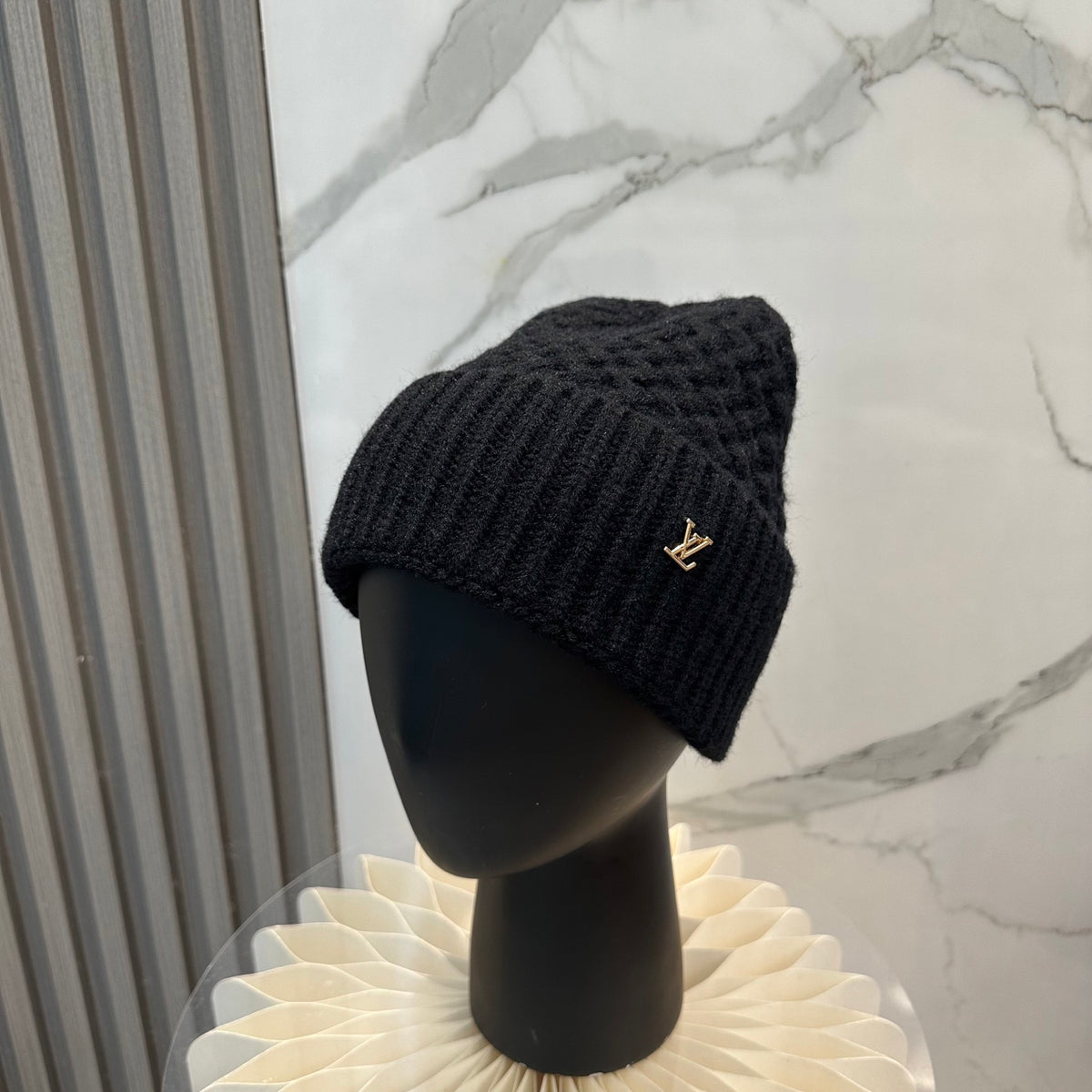 versatile Hat for men - product detail view