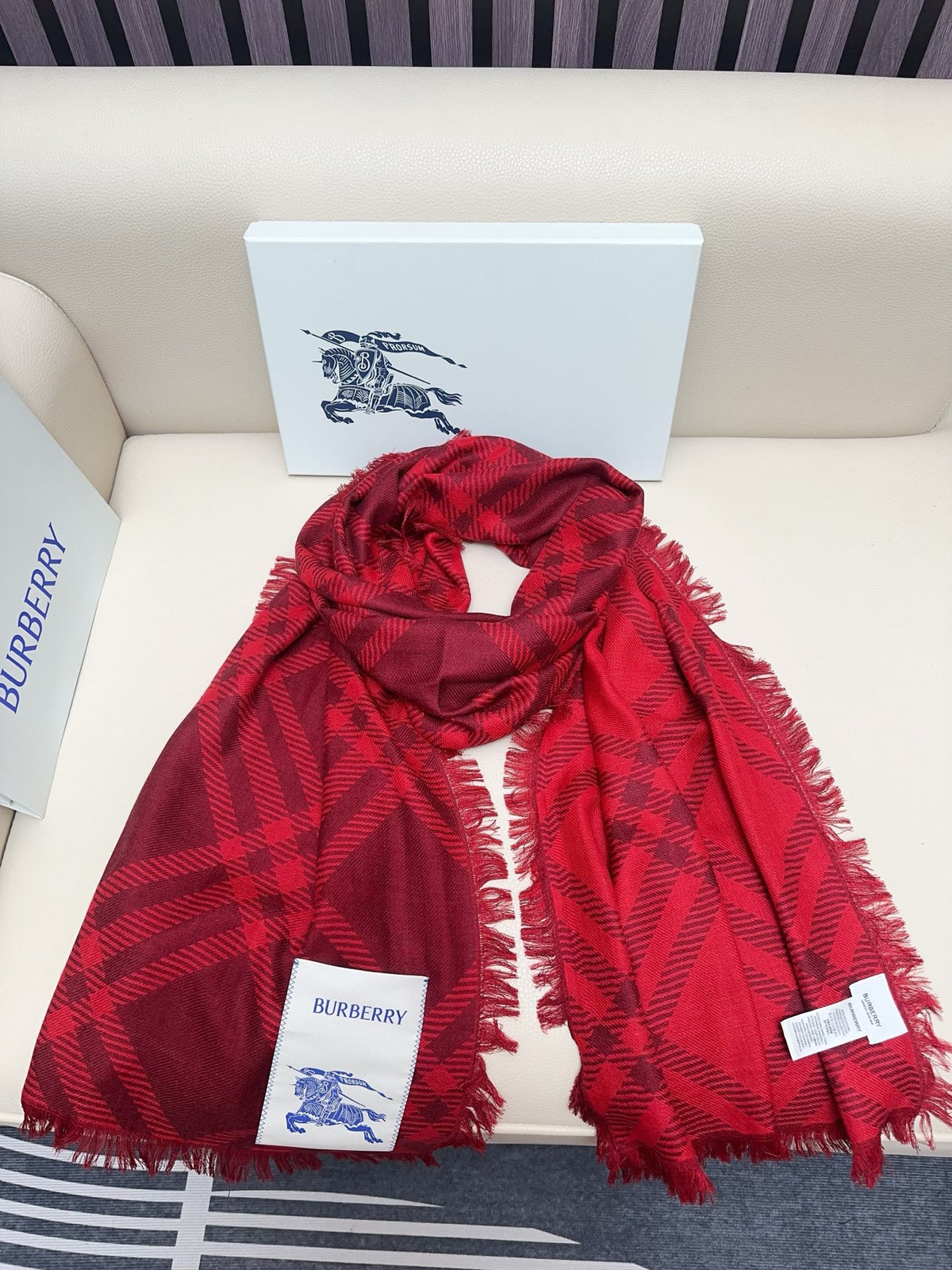 wool luxury Scarf for men - alternate angle view 8