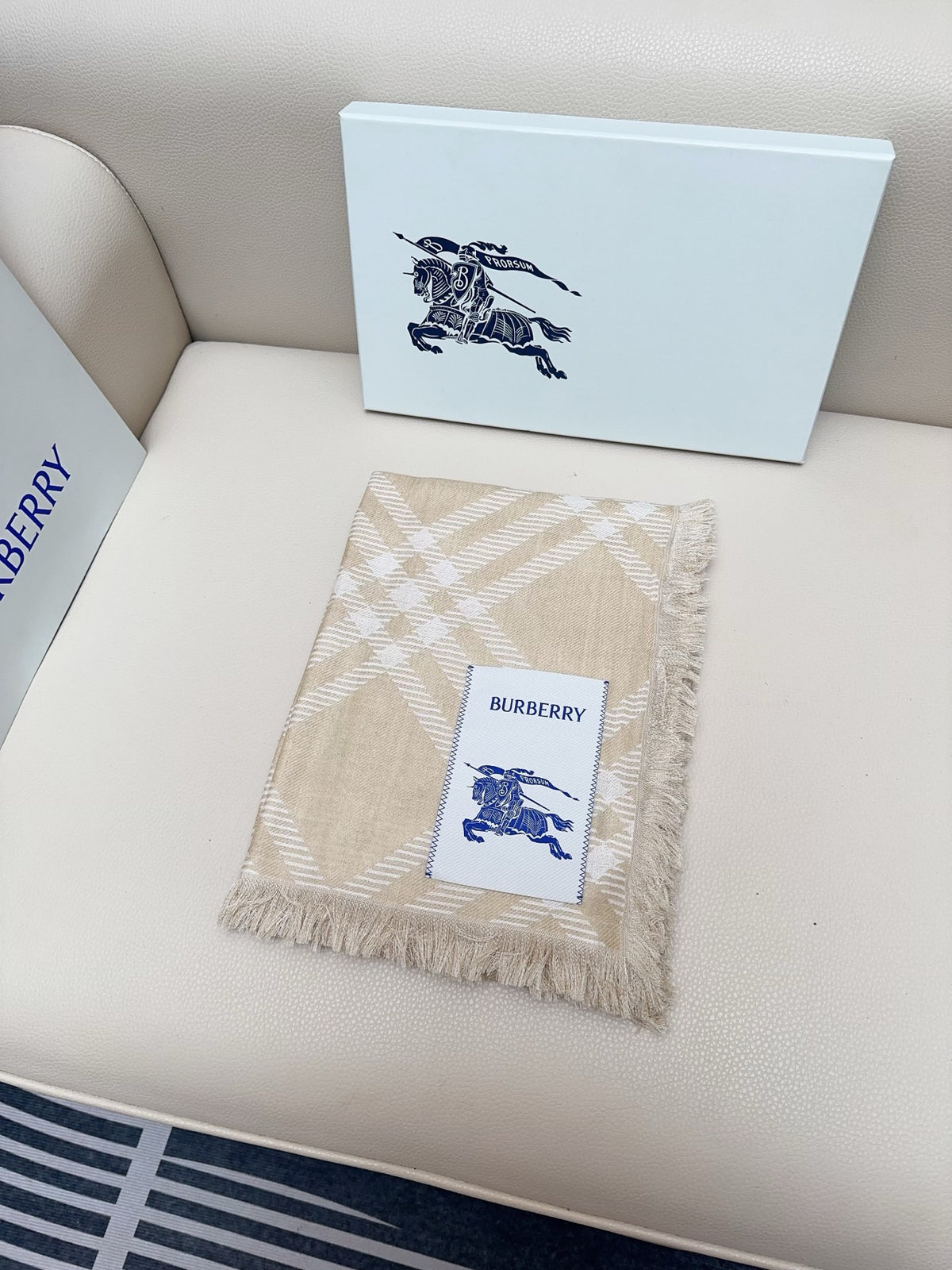 wool luxury Scarf for men - alternate angle view 2