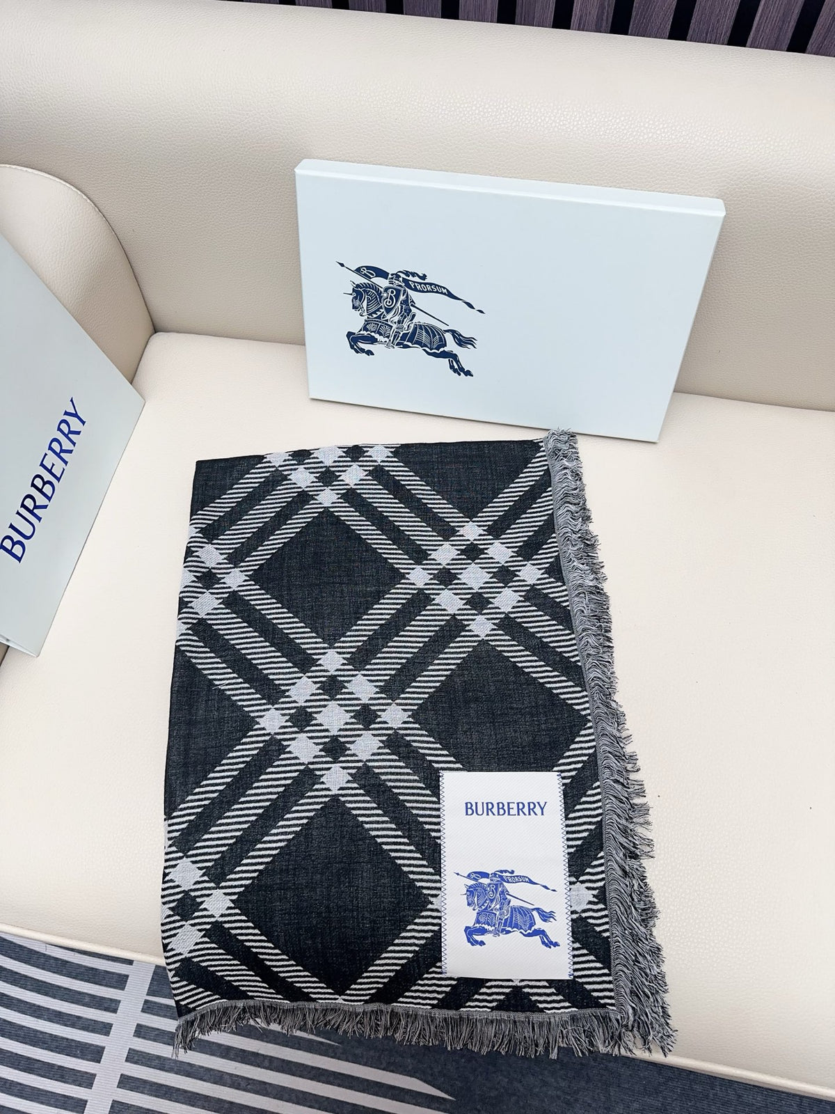 wool luxury Scarf for men - alternate angle view 3