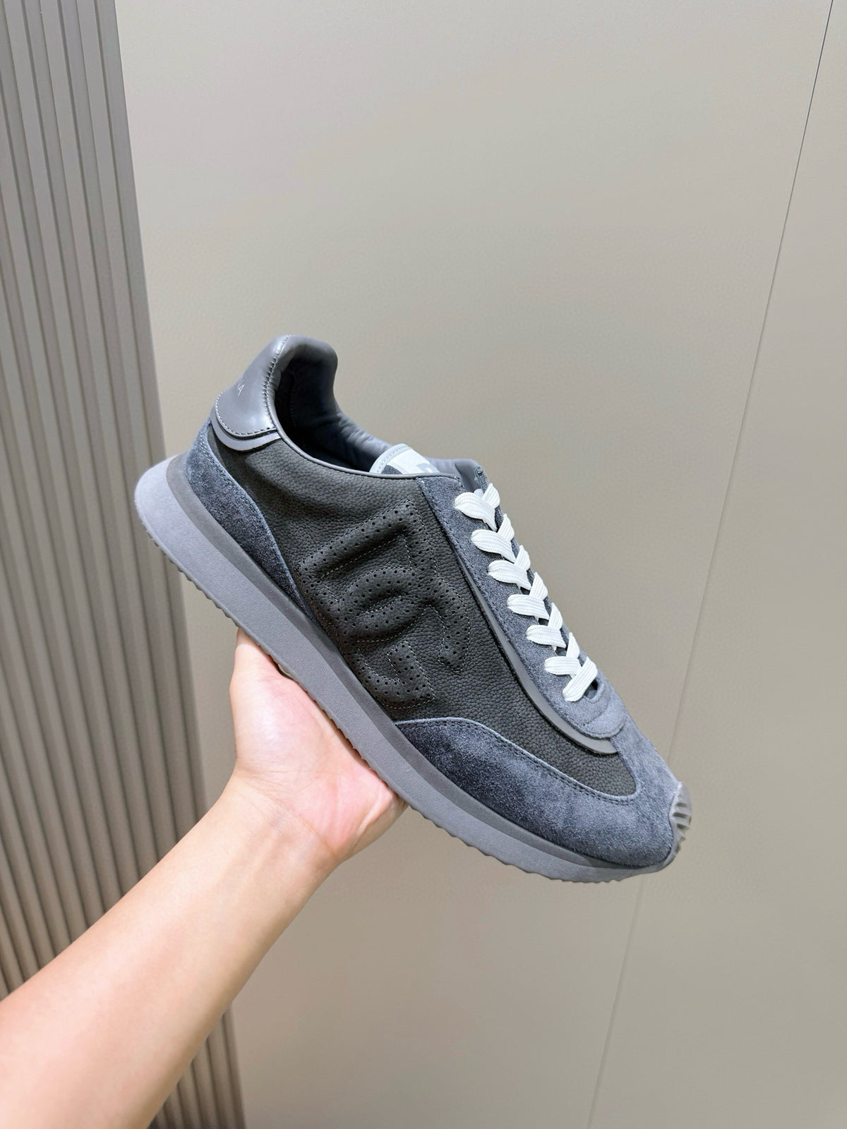 Dolce & Gabbana DG Cushion Mixed-Material Casual Sneakers