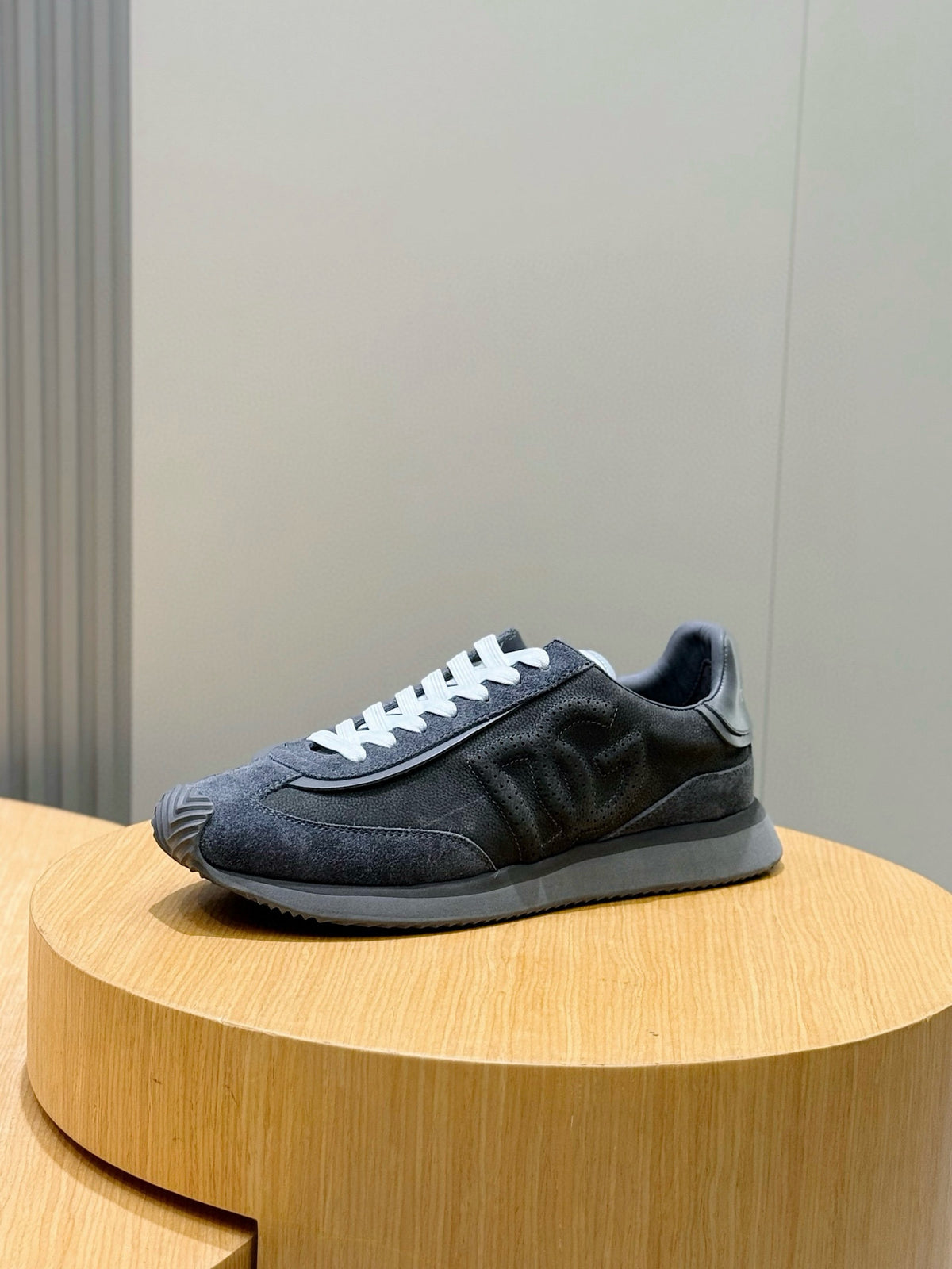 Dolce & Gabbana DG Cushion Mixed-Material Casual Sneakers