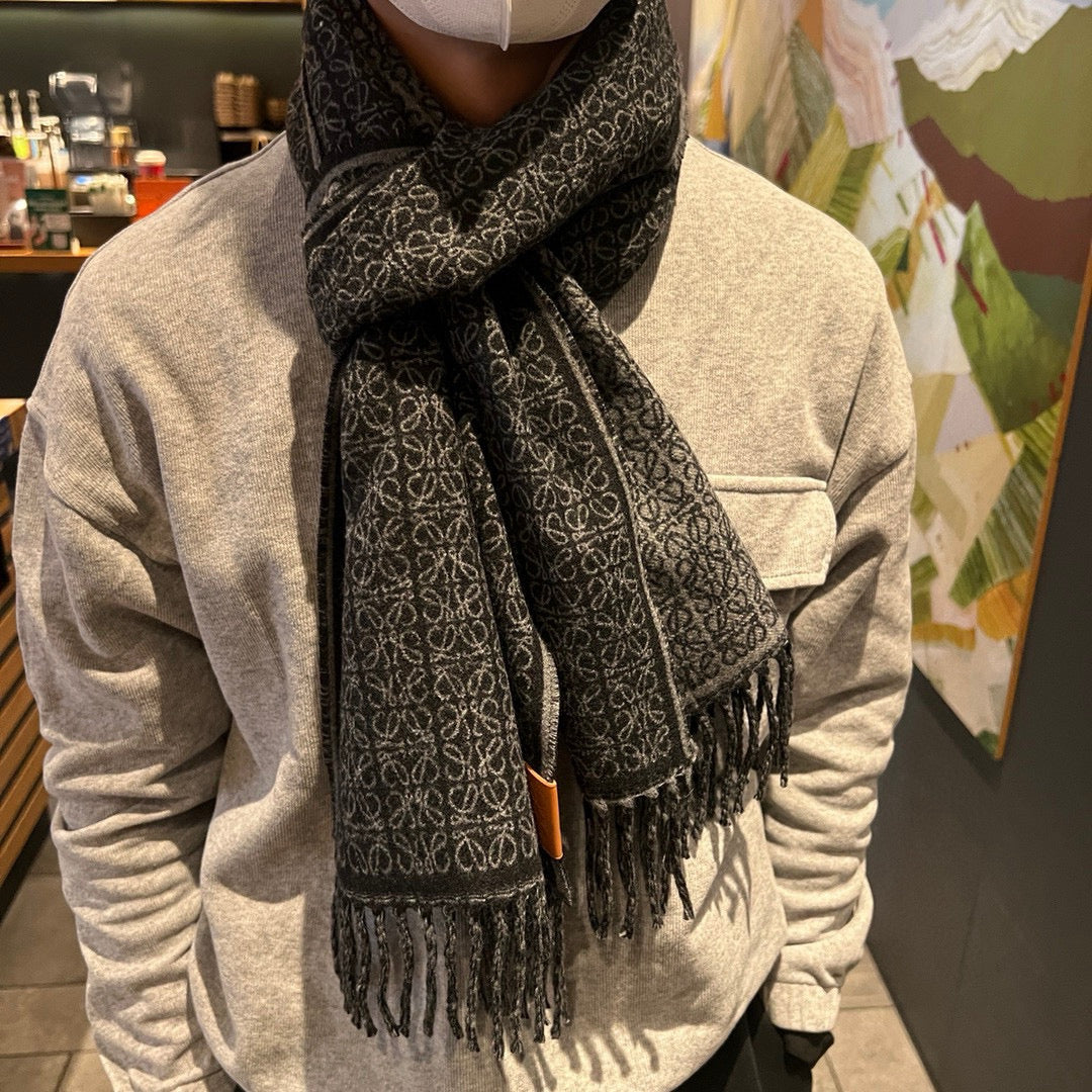 luxury Scarf for men - alternate angle view 3