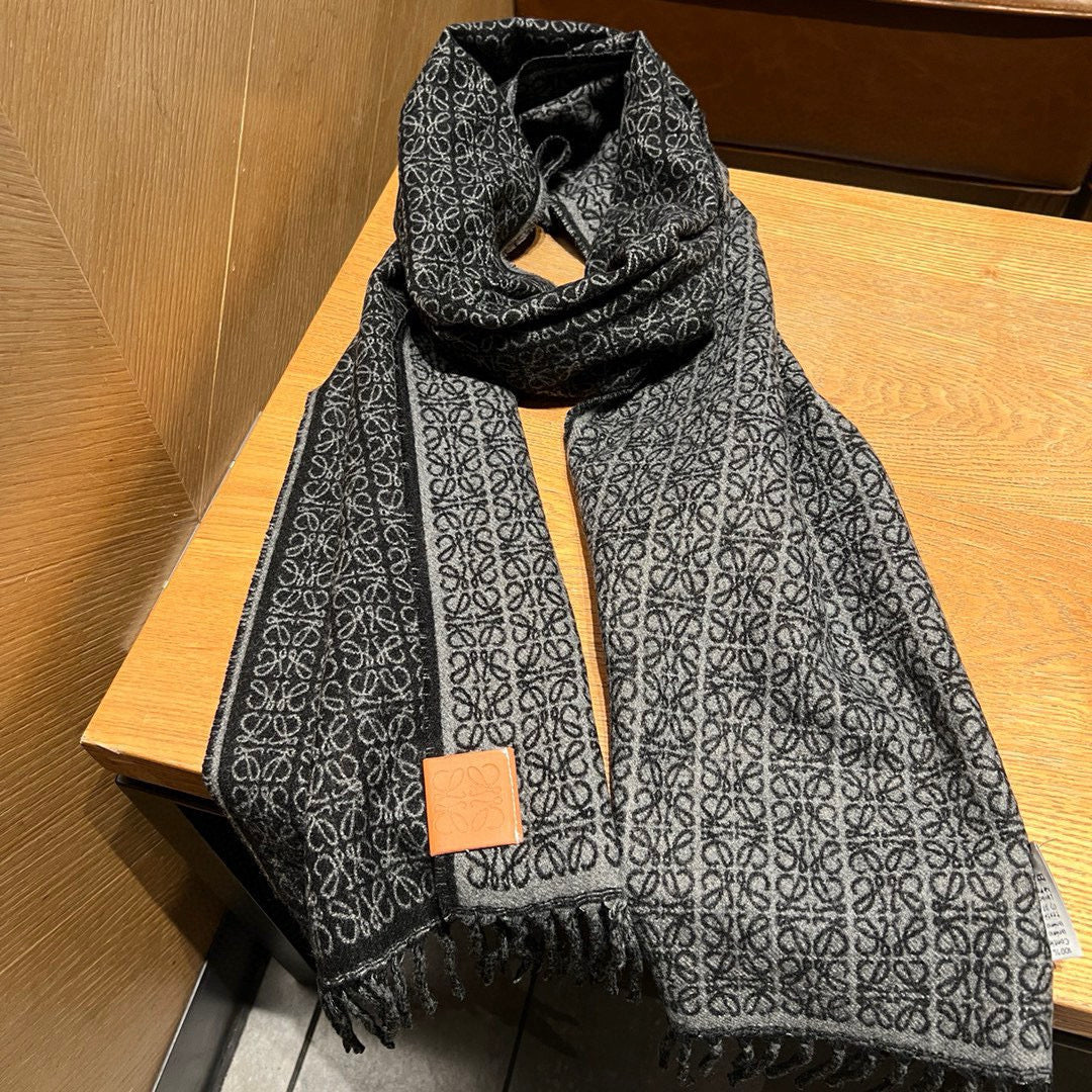 luxury Scarf for men - alternate angle view 7